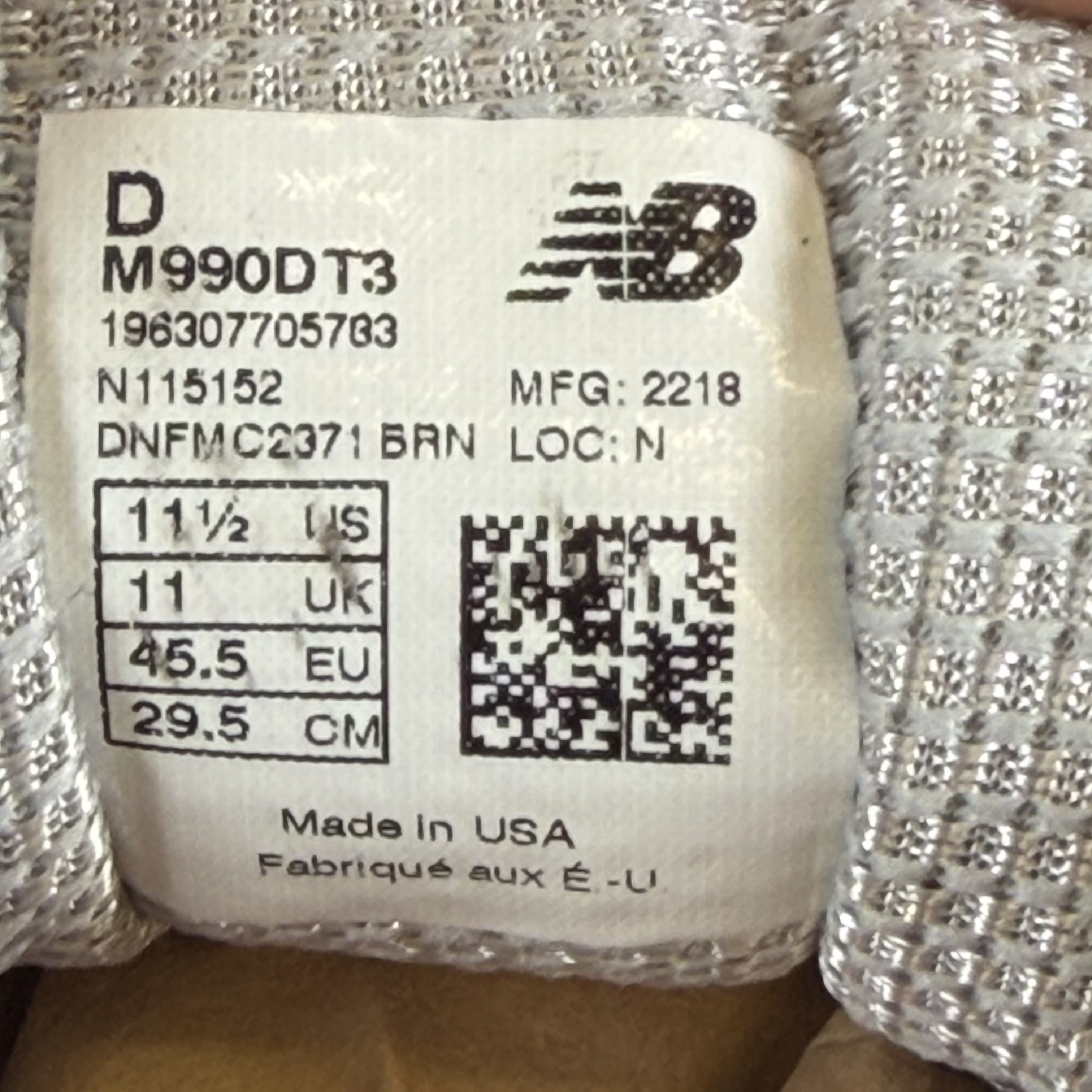 590667 New Balance 990v3 MiUSA DTLR Miami Drive