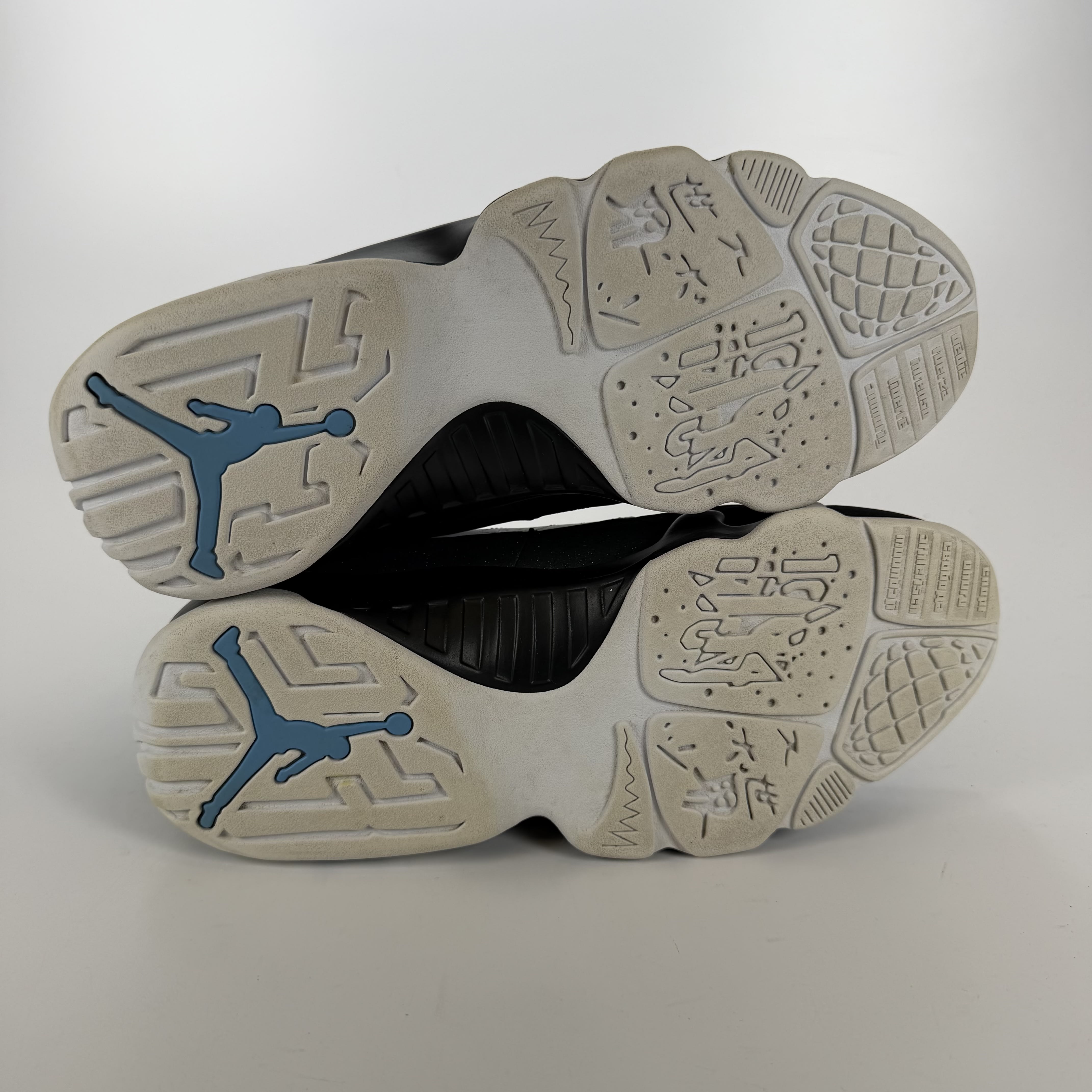 354227 Jordan 9 Retro University Blue