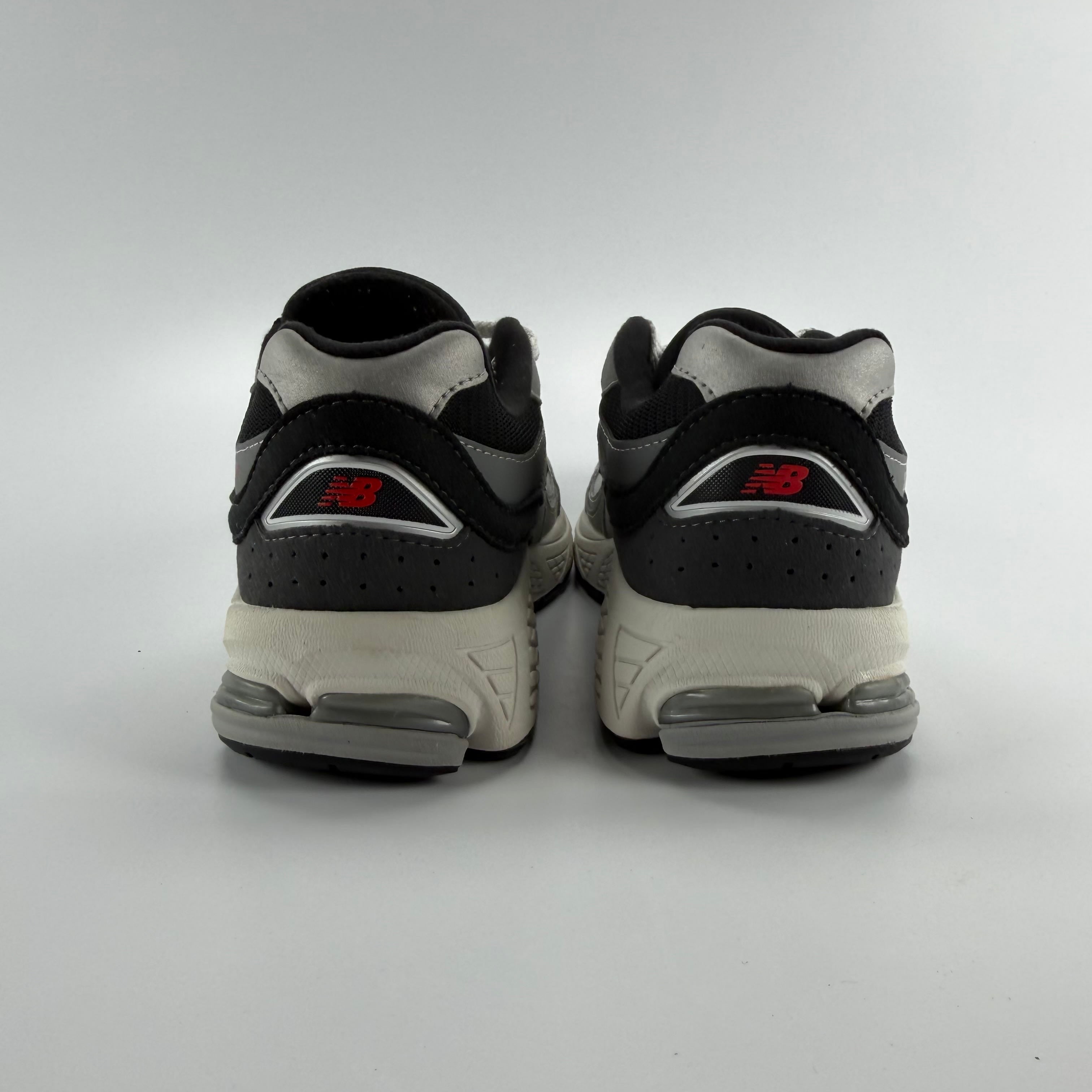 271065 New Balance 2002R "Steel Grey/Black" GS