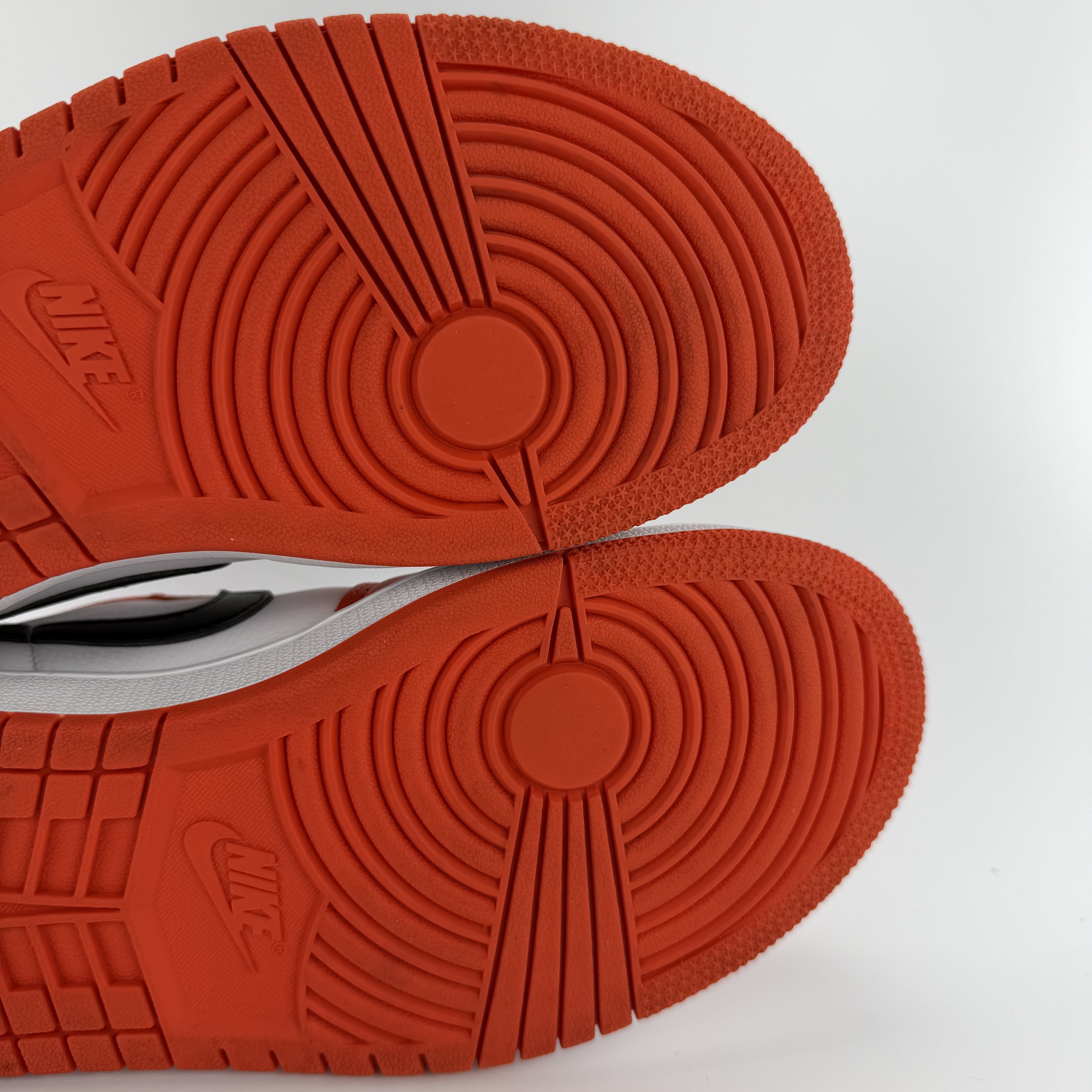 577271 Jordan 1 Low OG Starfish (Women's)