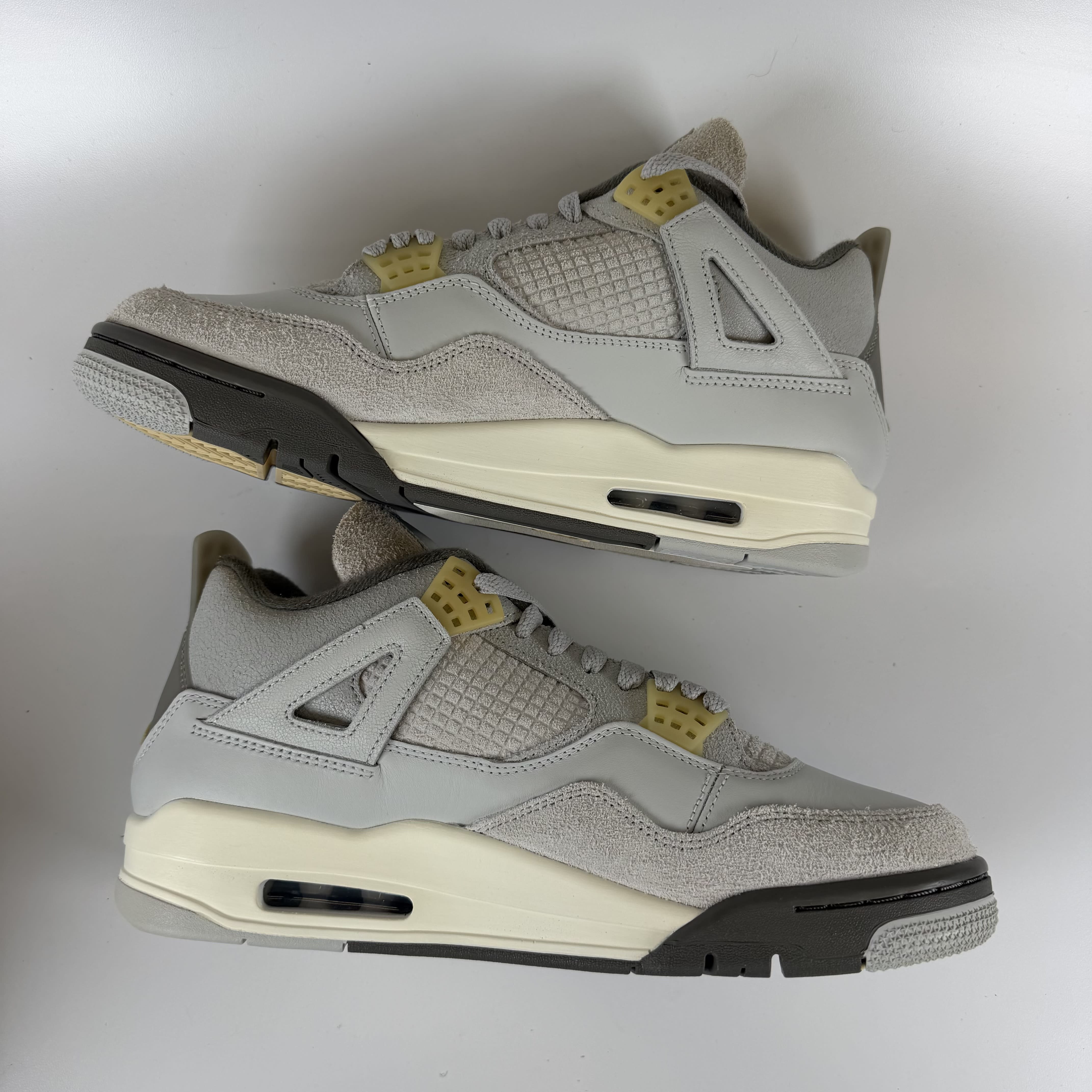 SP6482 Jordan 4 Retro SE Craft Photon Dust