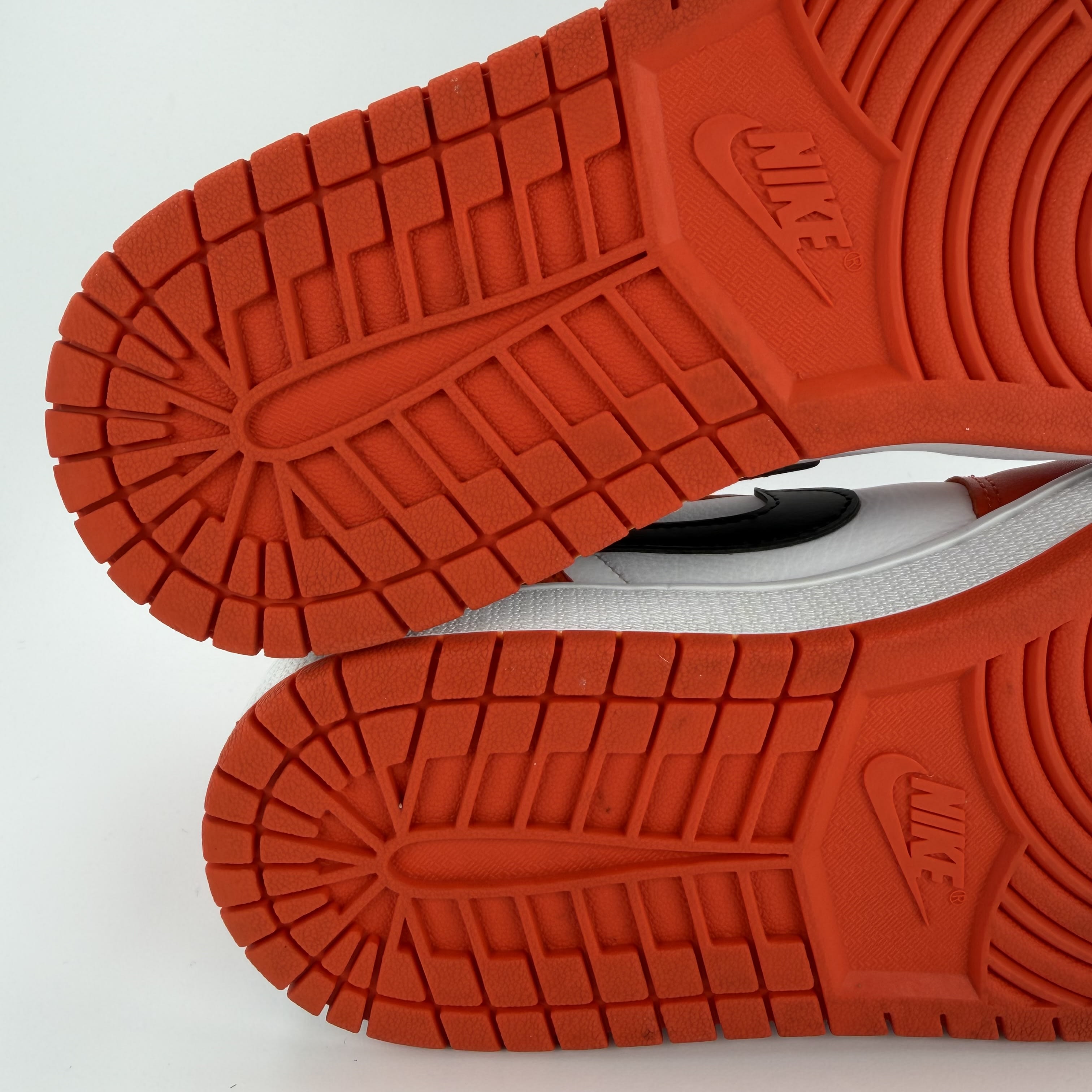 577271 Jordan 1 Low OG Starfish (Women's)