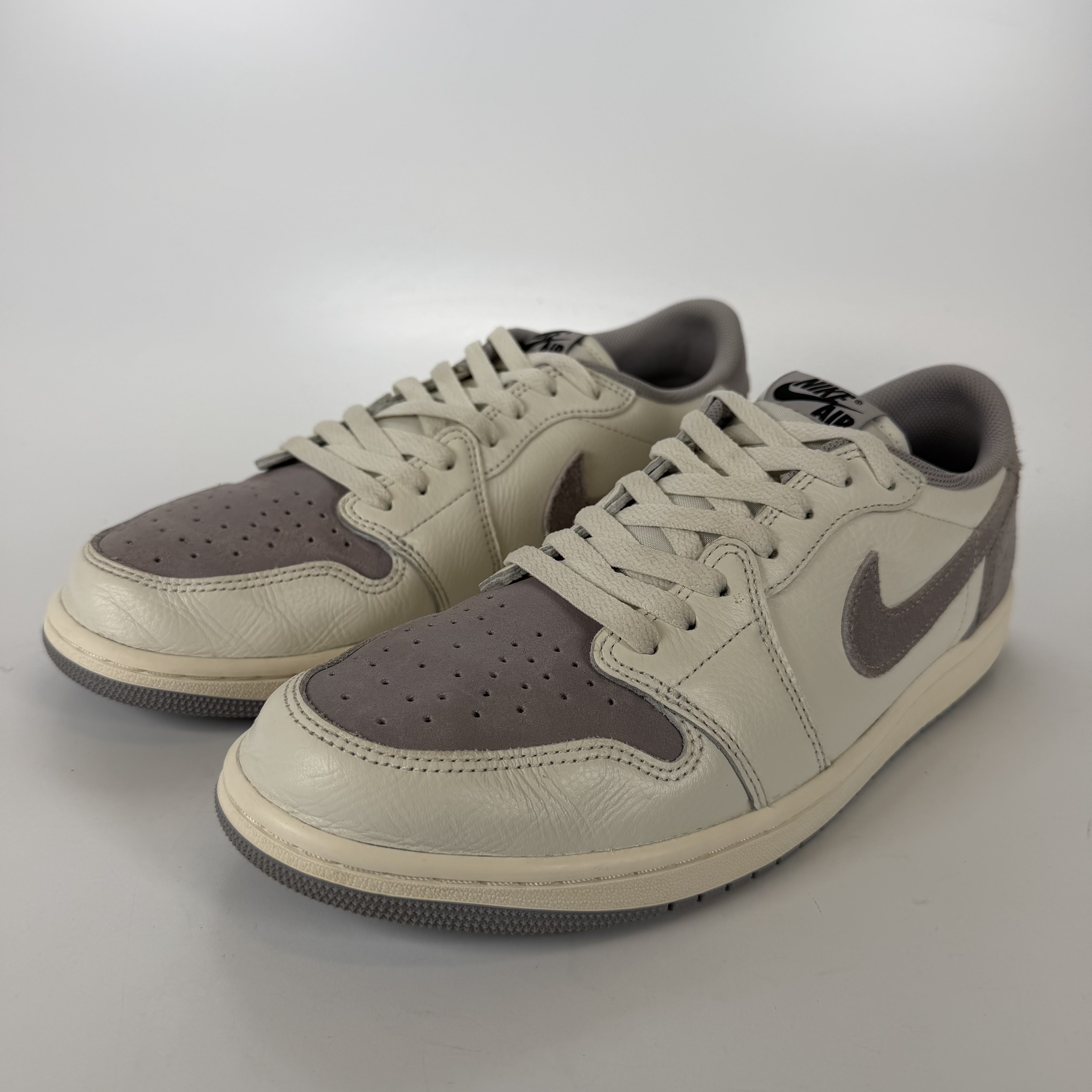 415502 Jordan 1 Retro Low OG Atmosphere Grey