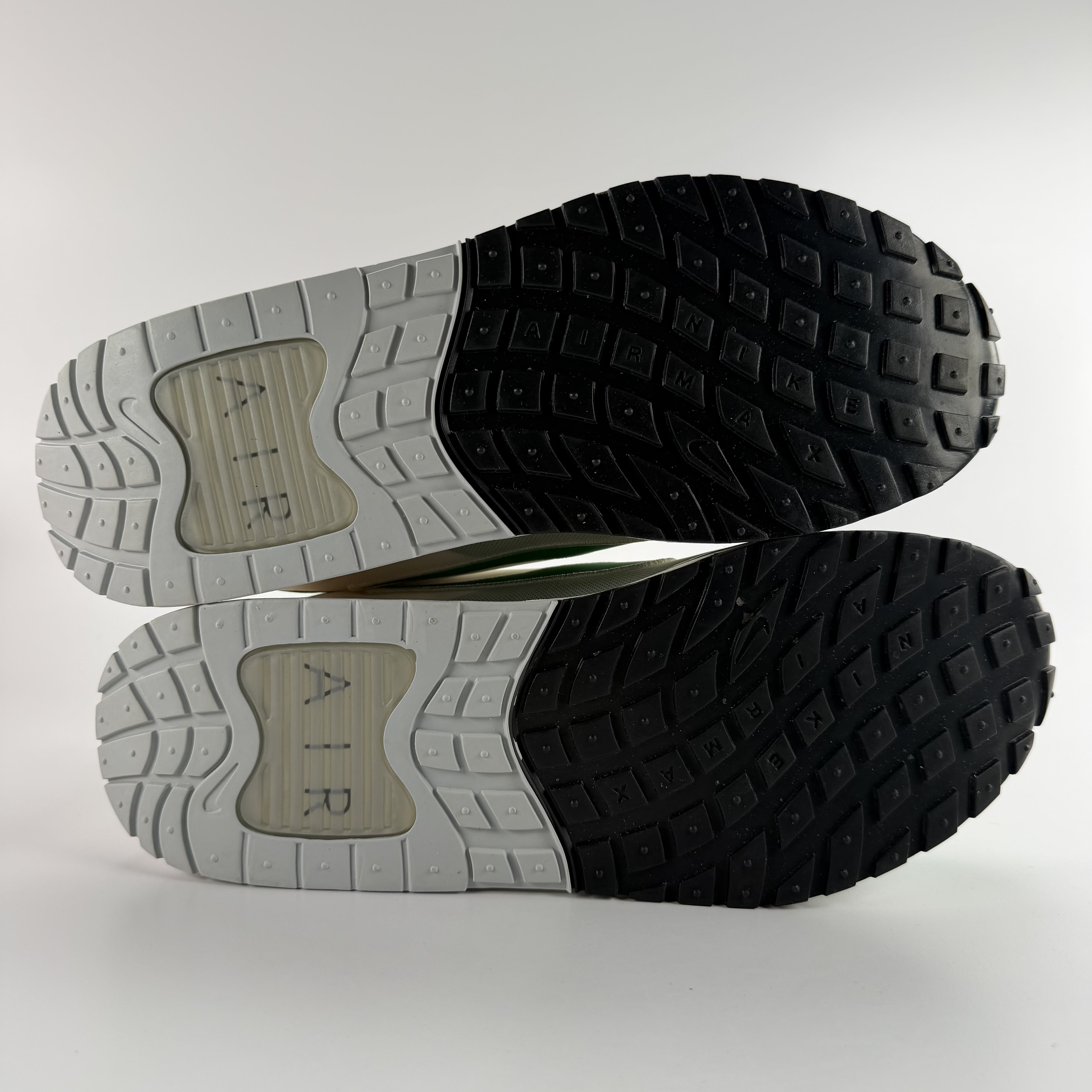 440207 Nike Air Max Solo Oregon Ducks
