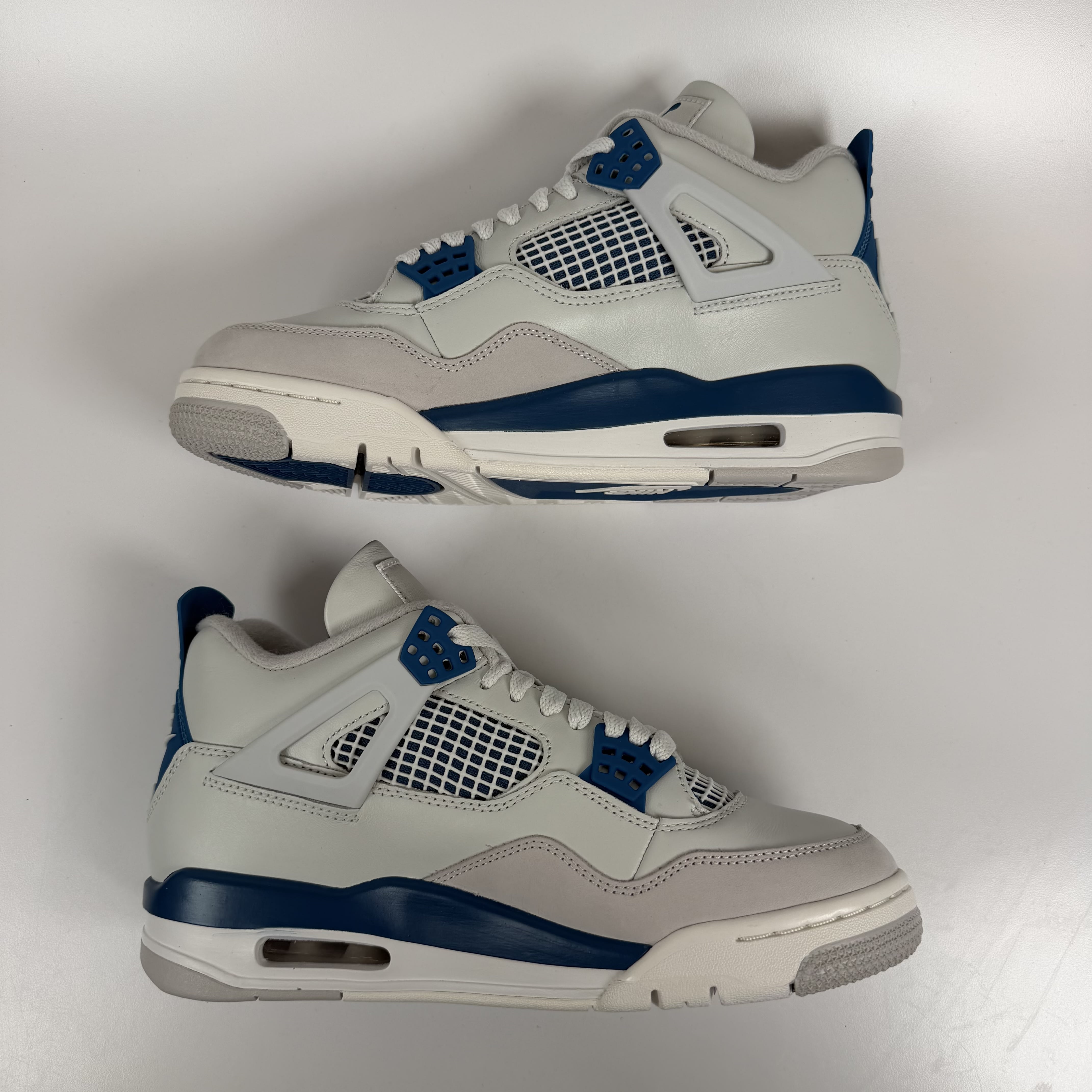 SP9047 Jordan 4 Retro Military Blue (2024)