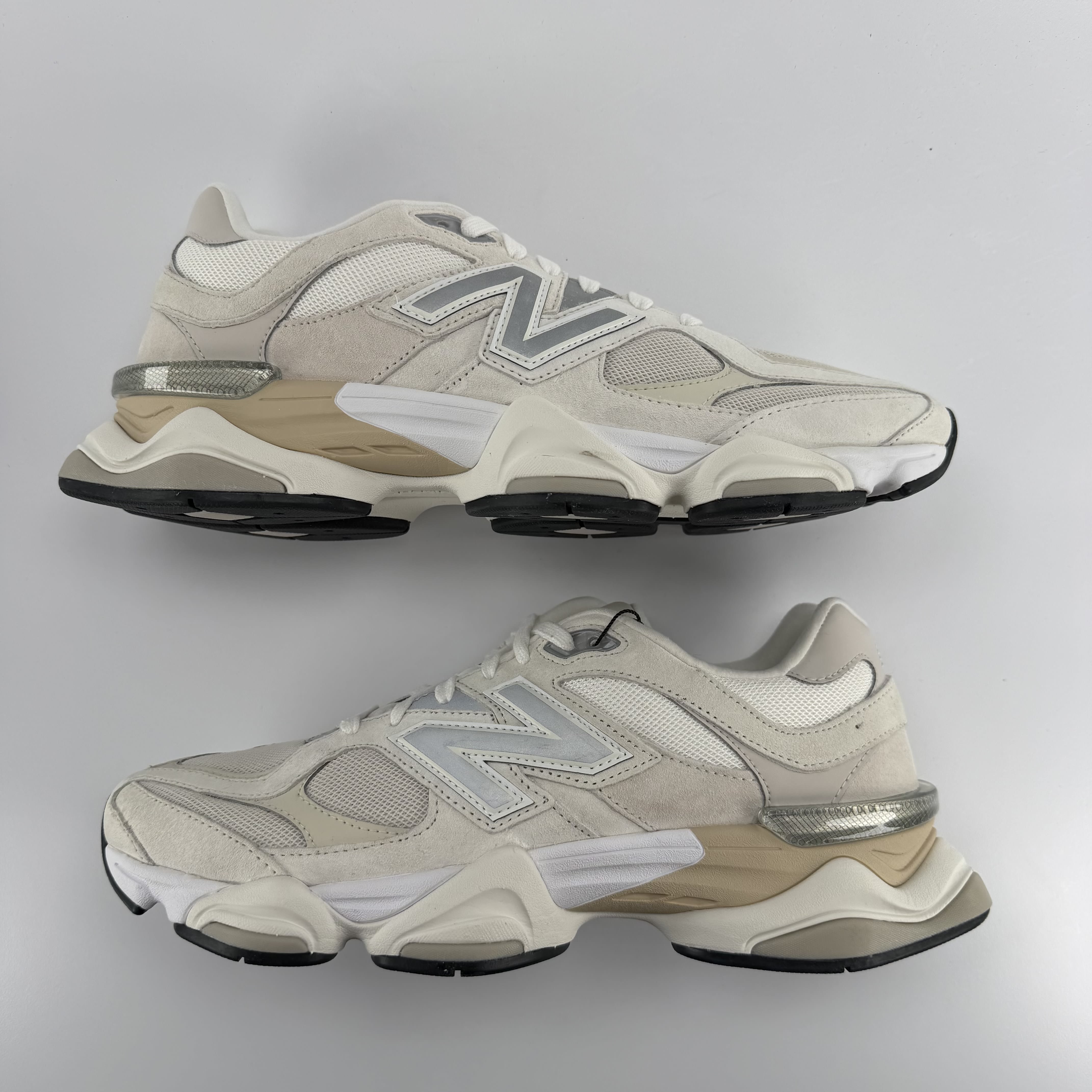 258155 New Balance 9060 Sea Salt Moonbeam