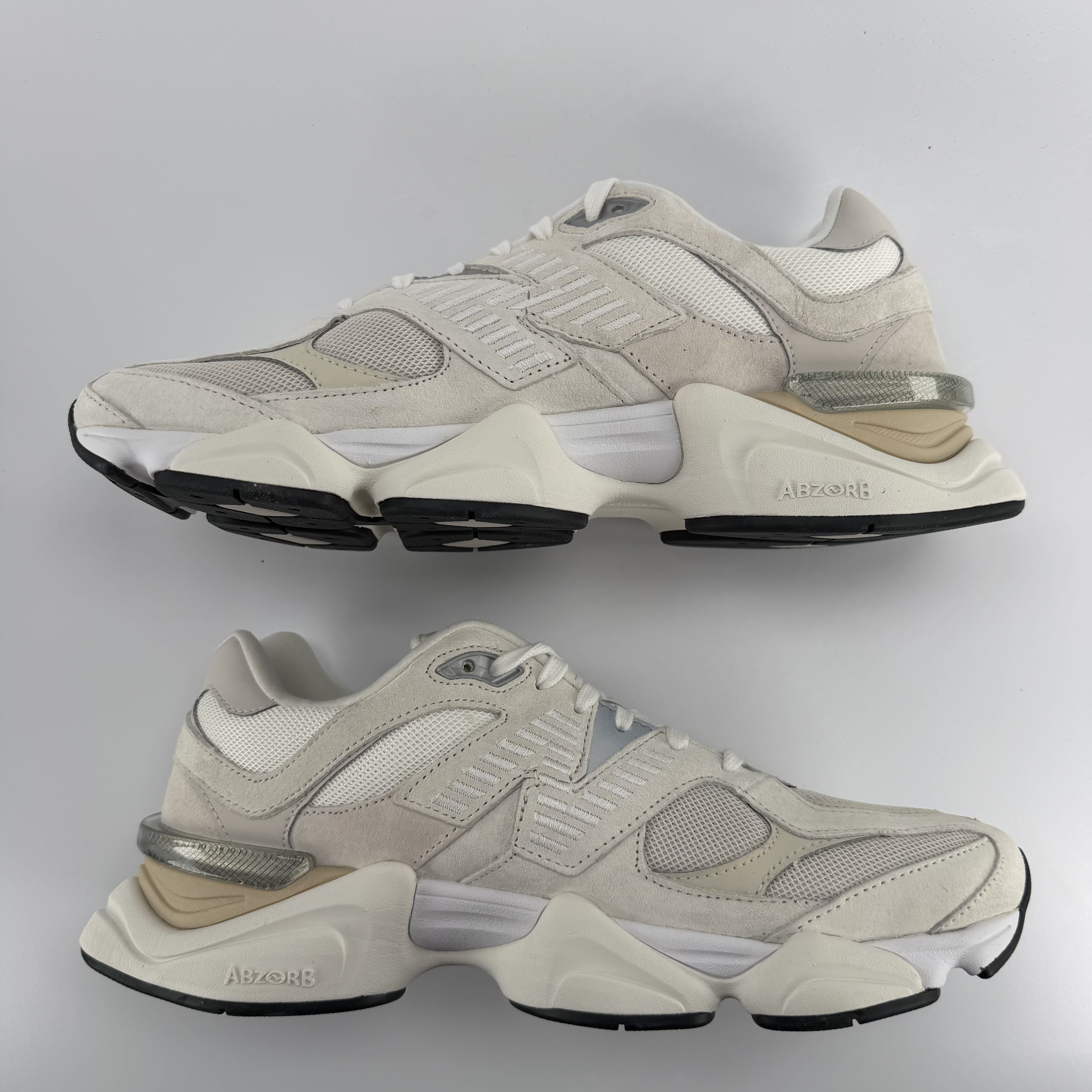 258155 New Balance 9060 Sea Salt Moonbeam
