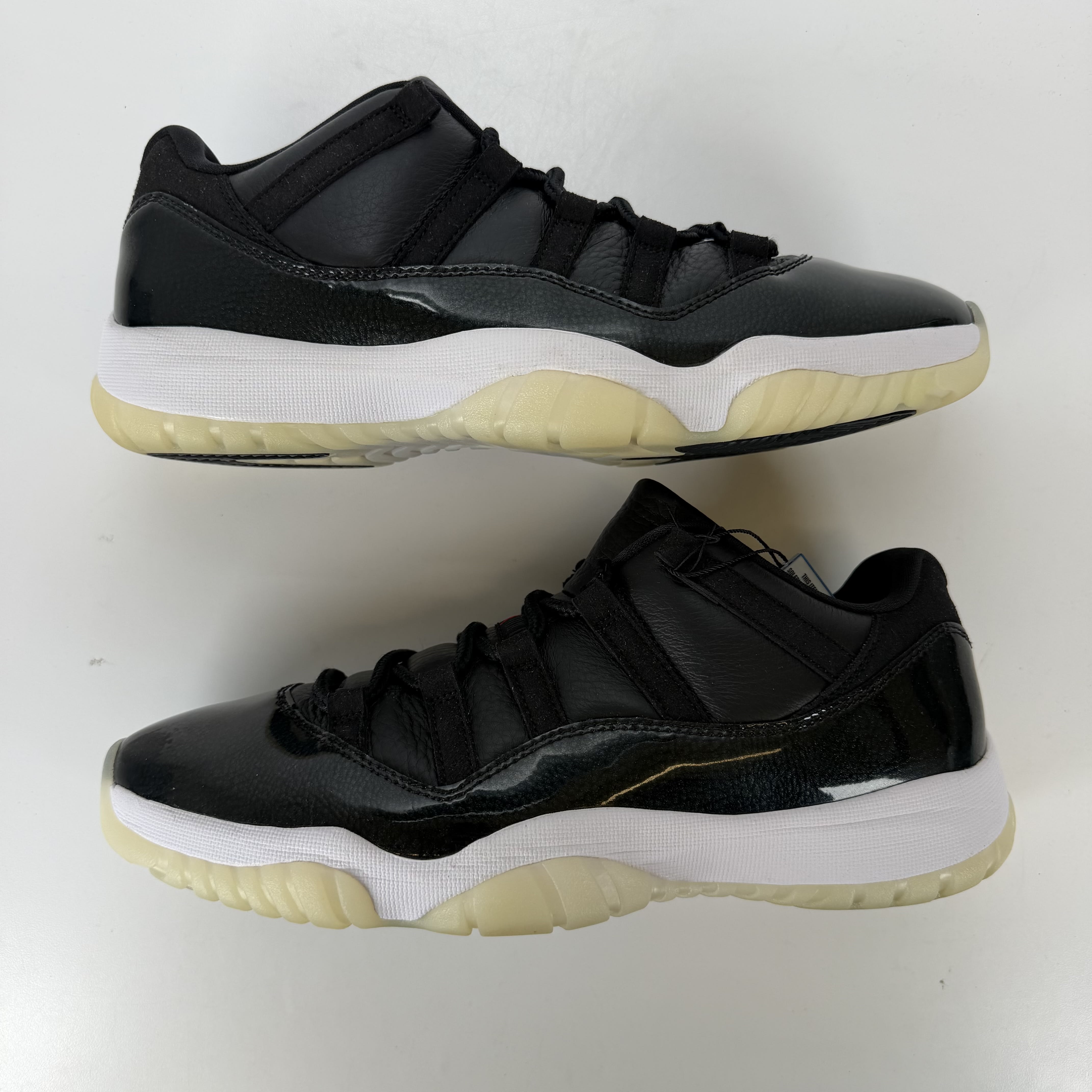 521826 Jordan 11 Retro Low 72-10