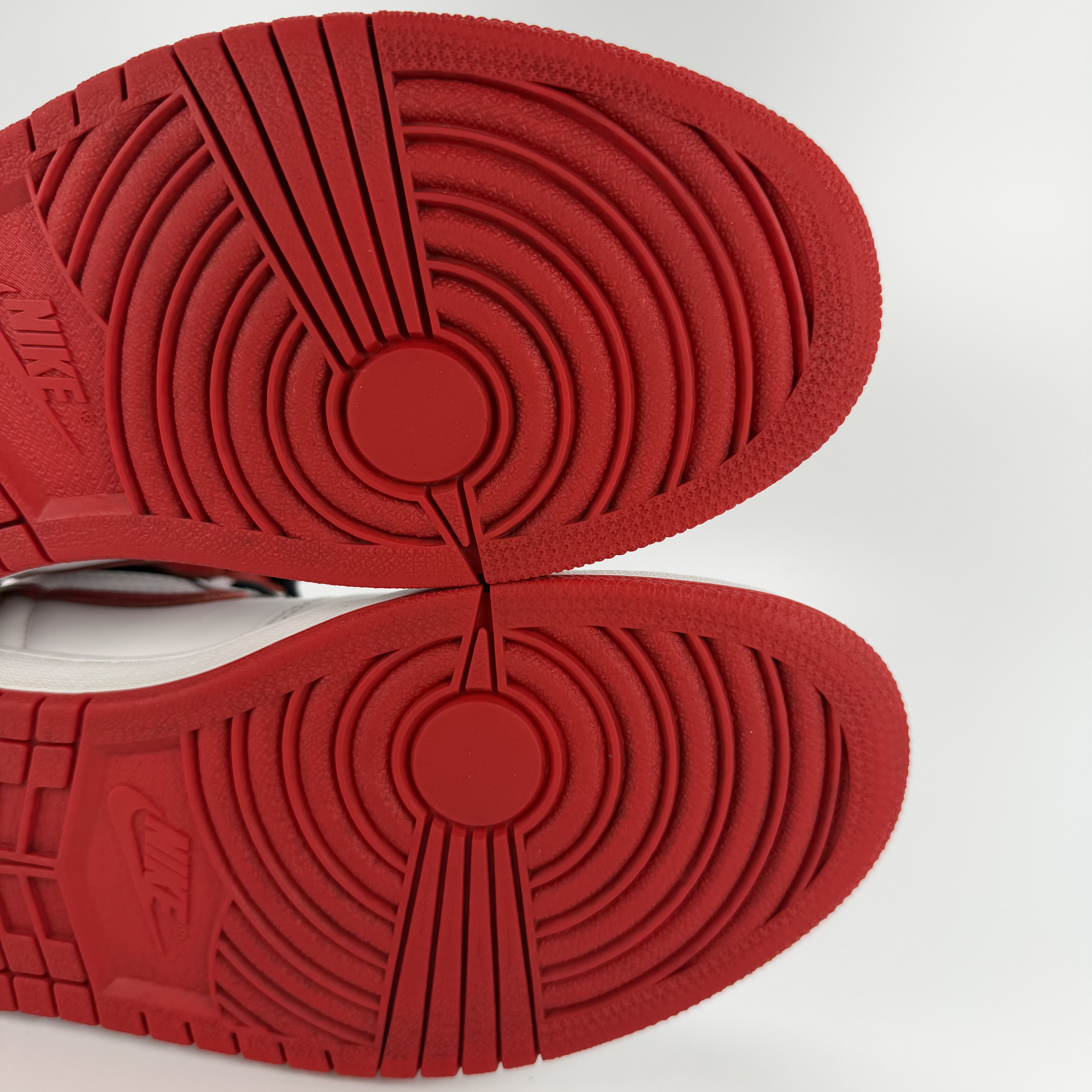 492363 Jordan 1 Retro High OG Heritage