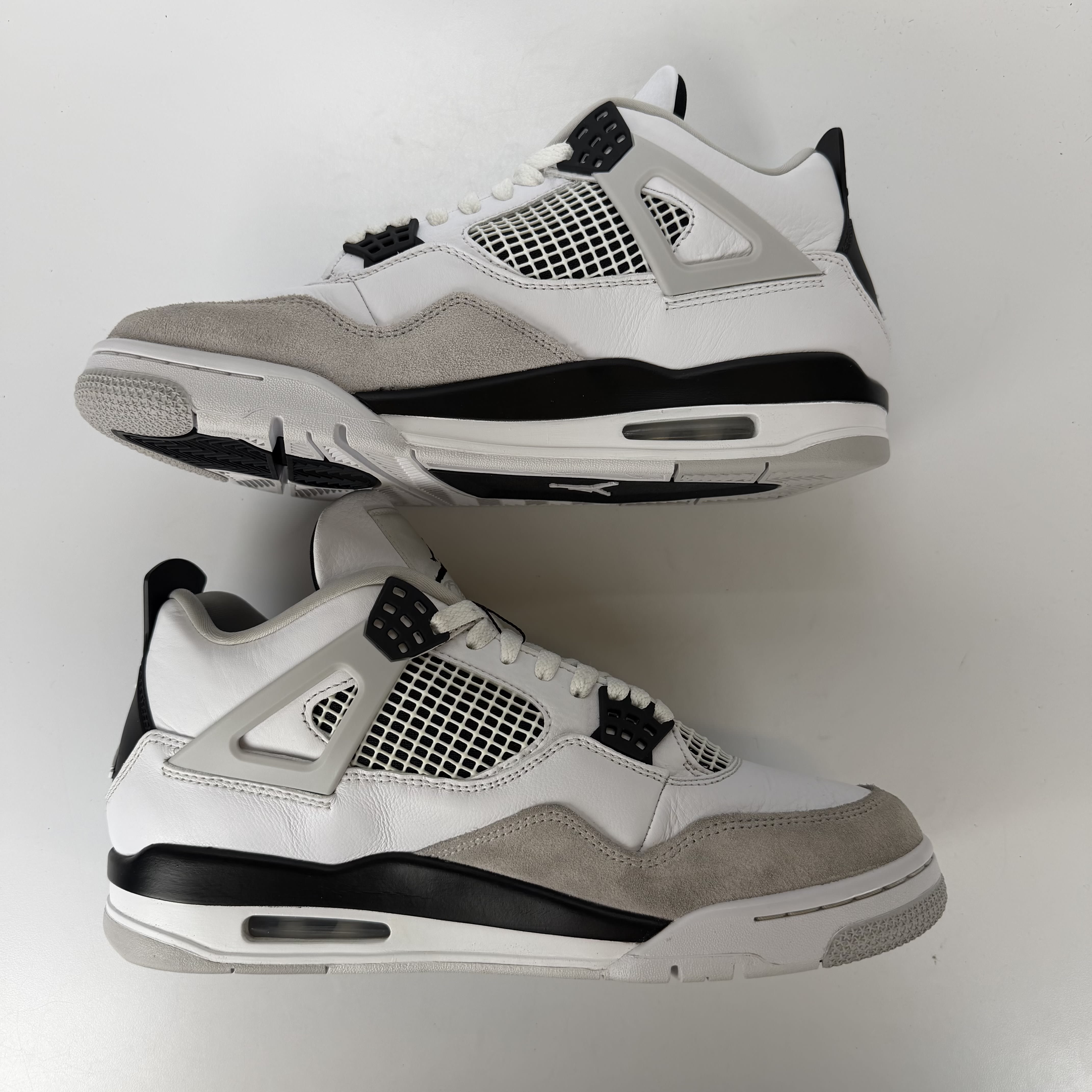 516343 Jordan 4 Retro Military Black