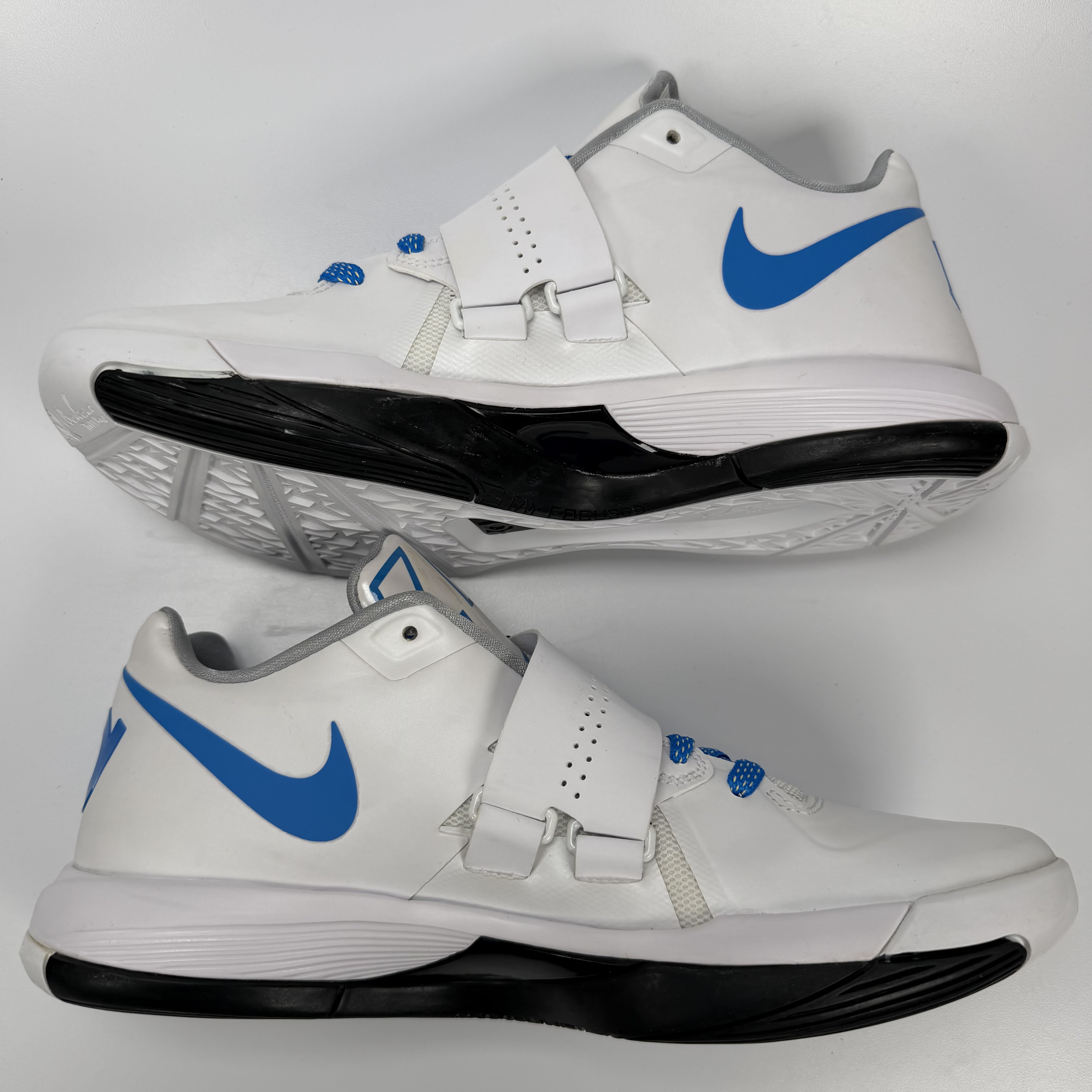 803761 Nike KD 4 Think 16 Thunderstruck