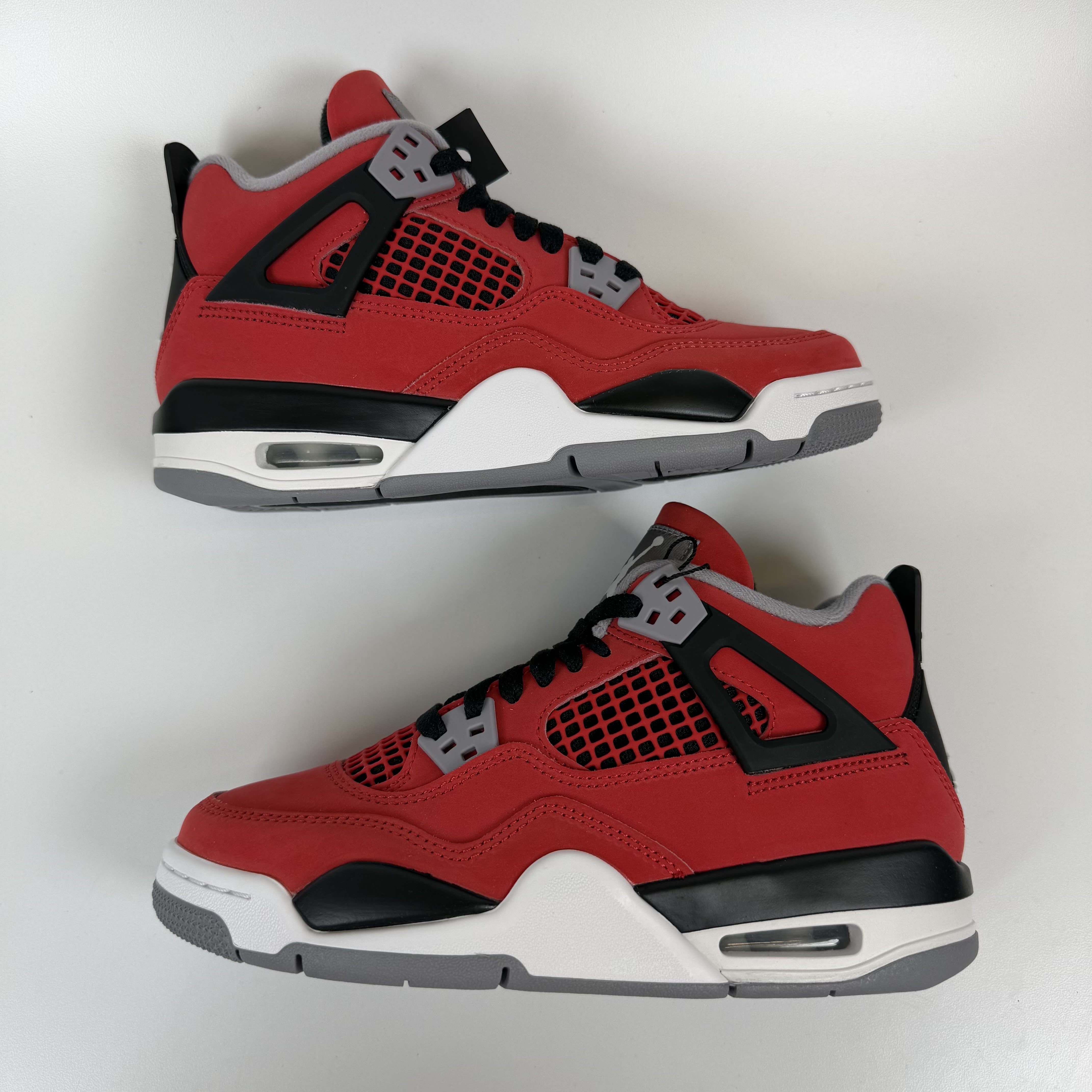 SP10133 Jordan 4 Retro Toro Bravo (2026) (GS)