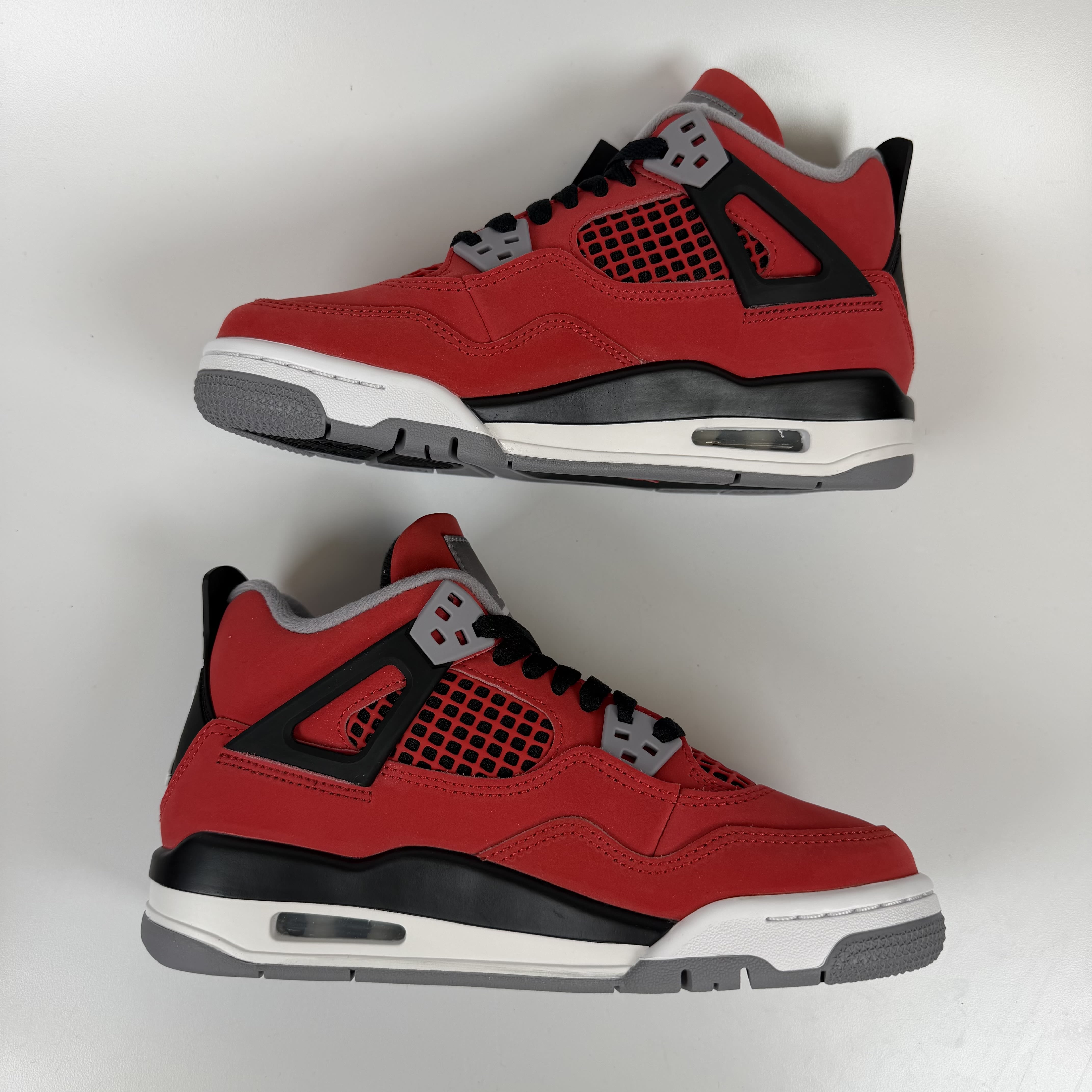 SP10133 Jordan 4 Retro Toro Bravo (2026) (GS)