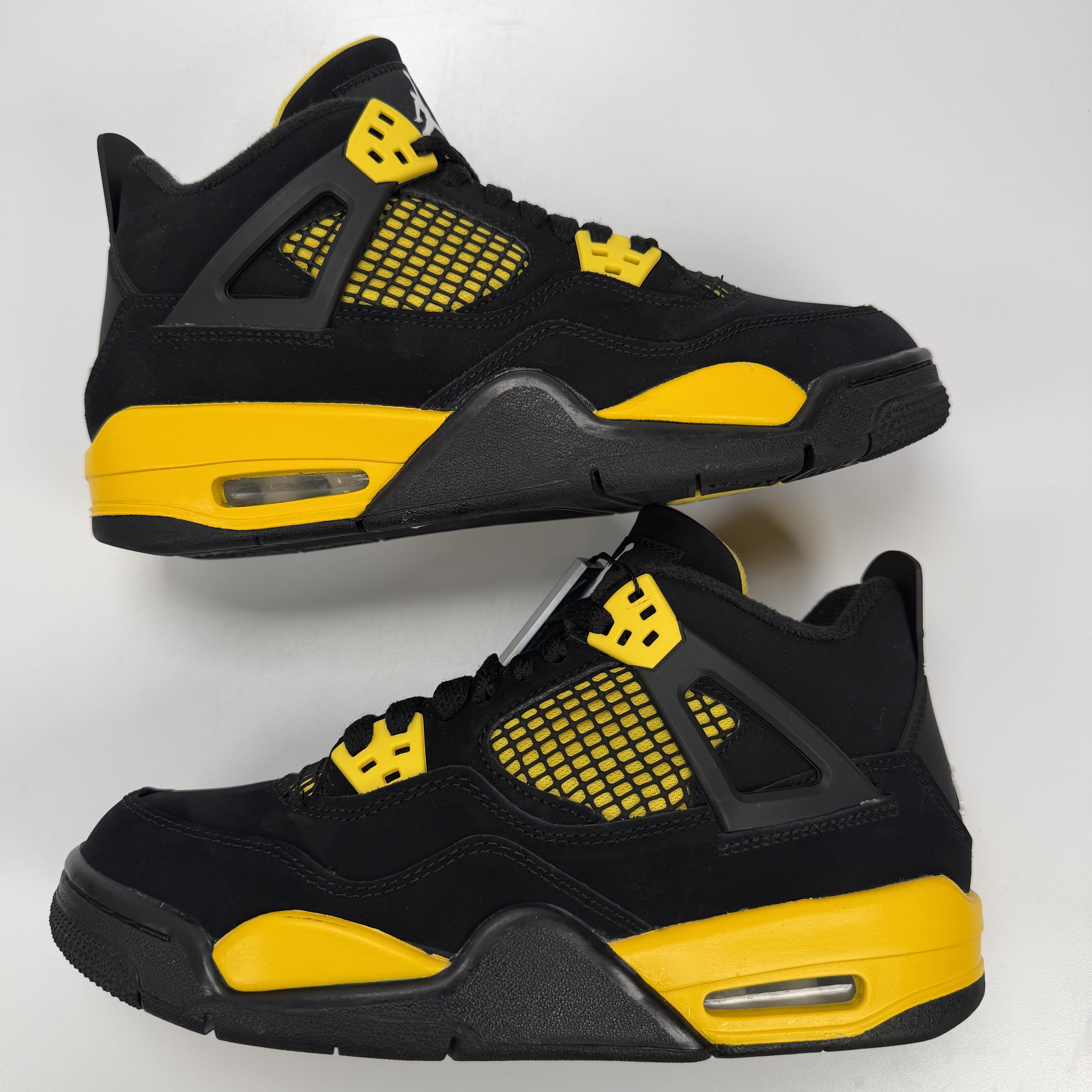 826704 Jordan 4 Retro Thunder (2023) (GS)