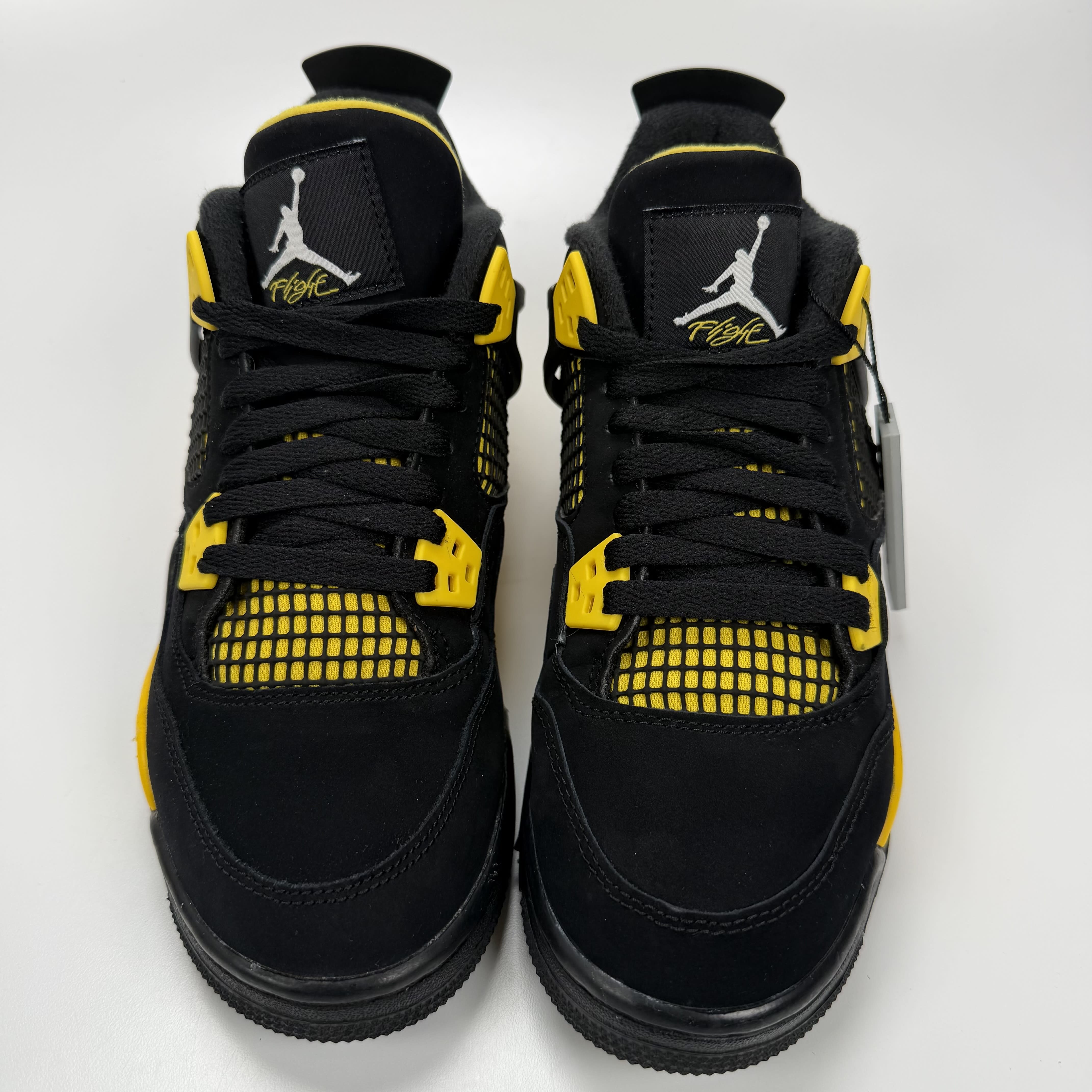 826704 Jordan 4 Retro Thunder (2023) (GS)