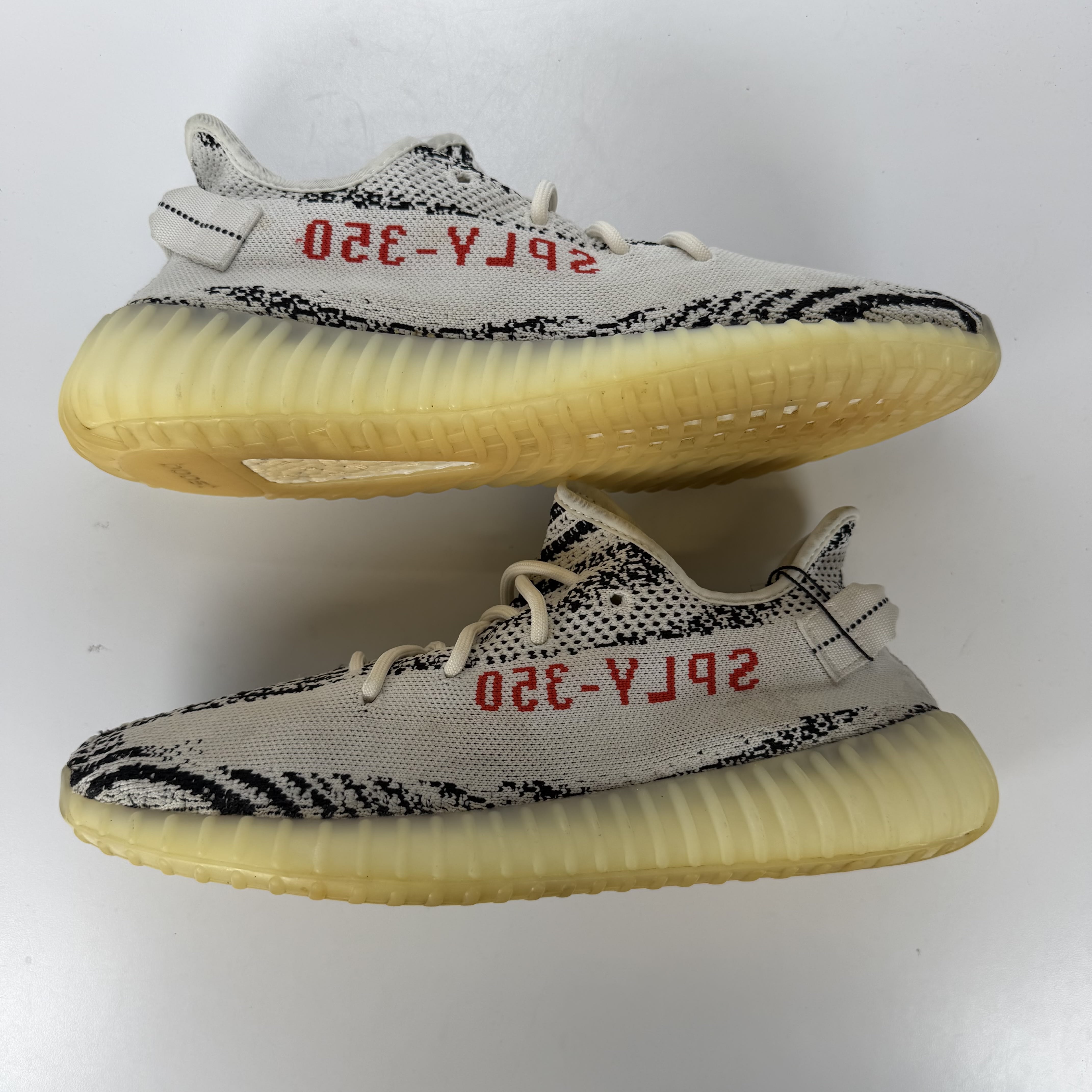 590323 adidas Yeezy Boost 350 V2 Zebra