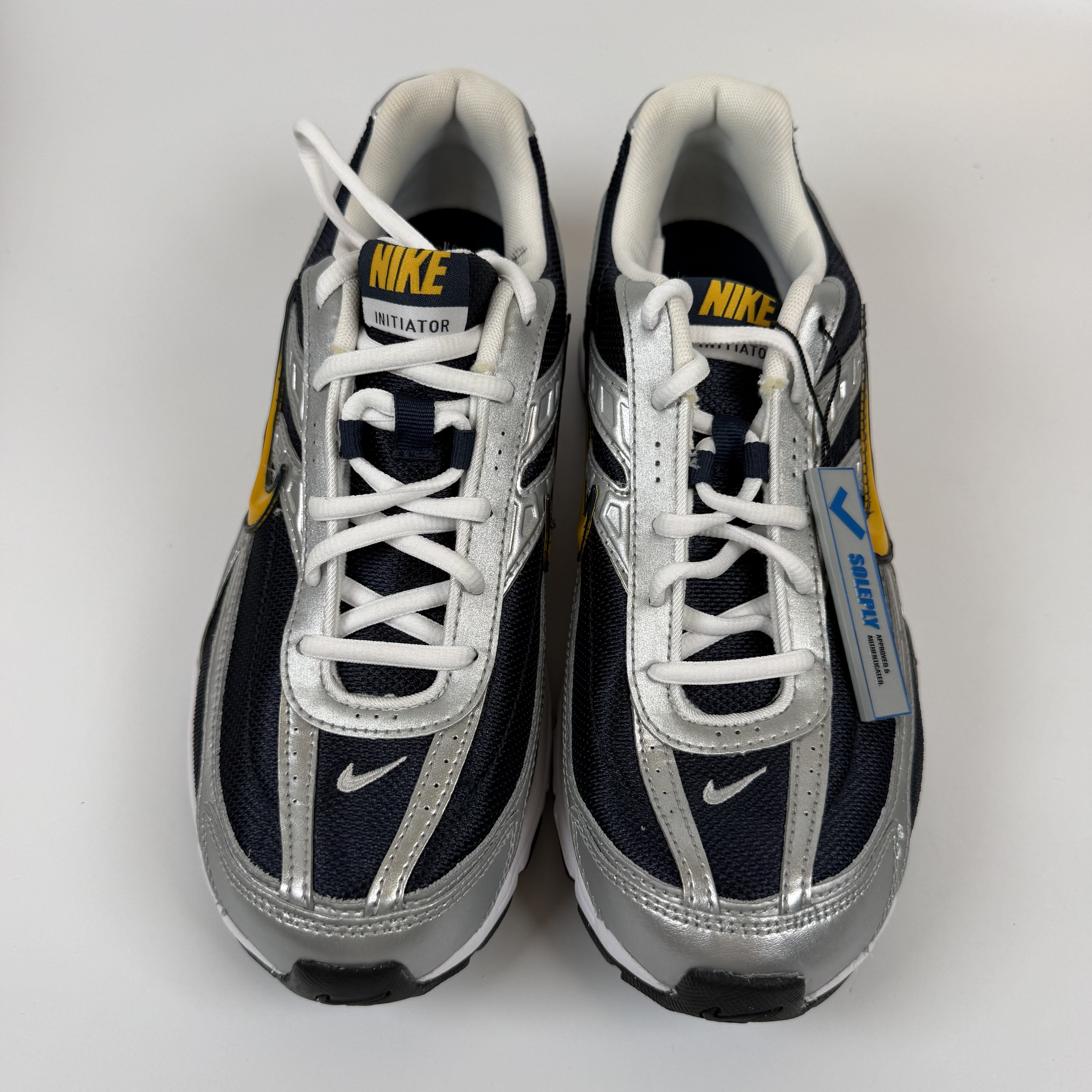SP9140 Nike Initiator Obsidian Metallic Silver White Team Gold