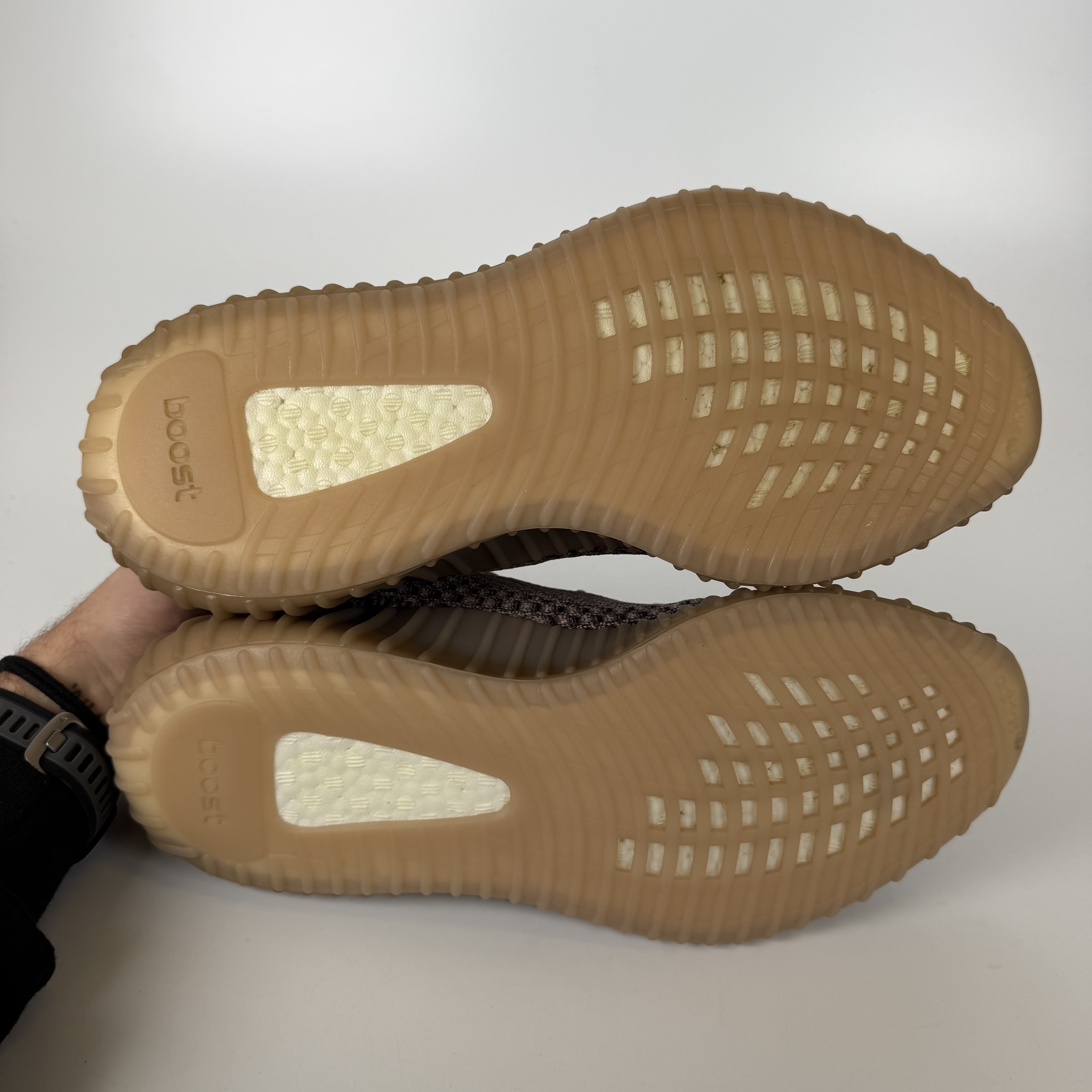 512584 adidas Yeezy Boost 350 V2 Fade