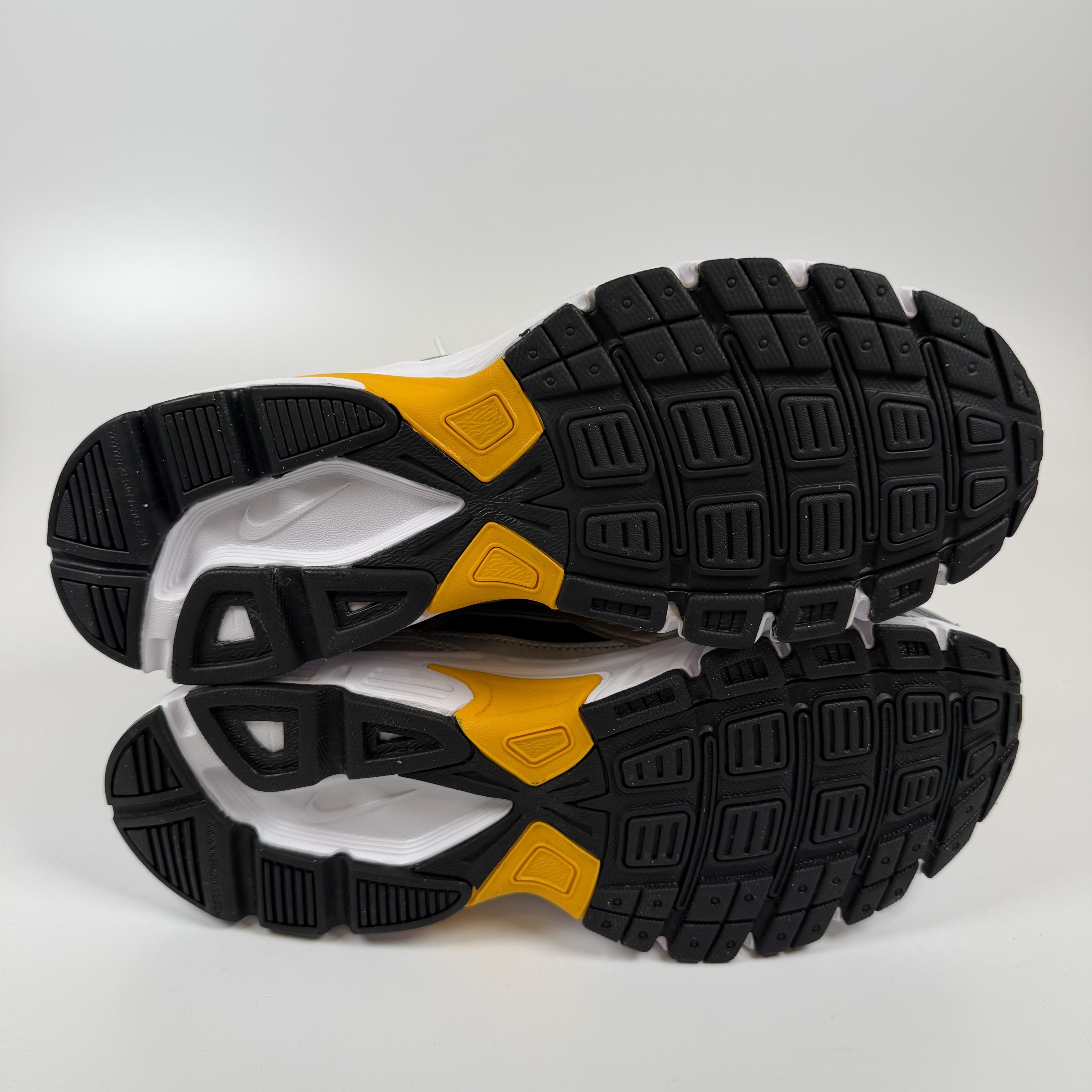 SP9140 Nike Initiator Obsidian Metallic Silver White Team Gold