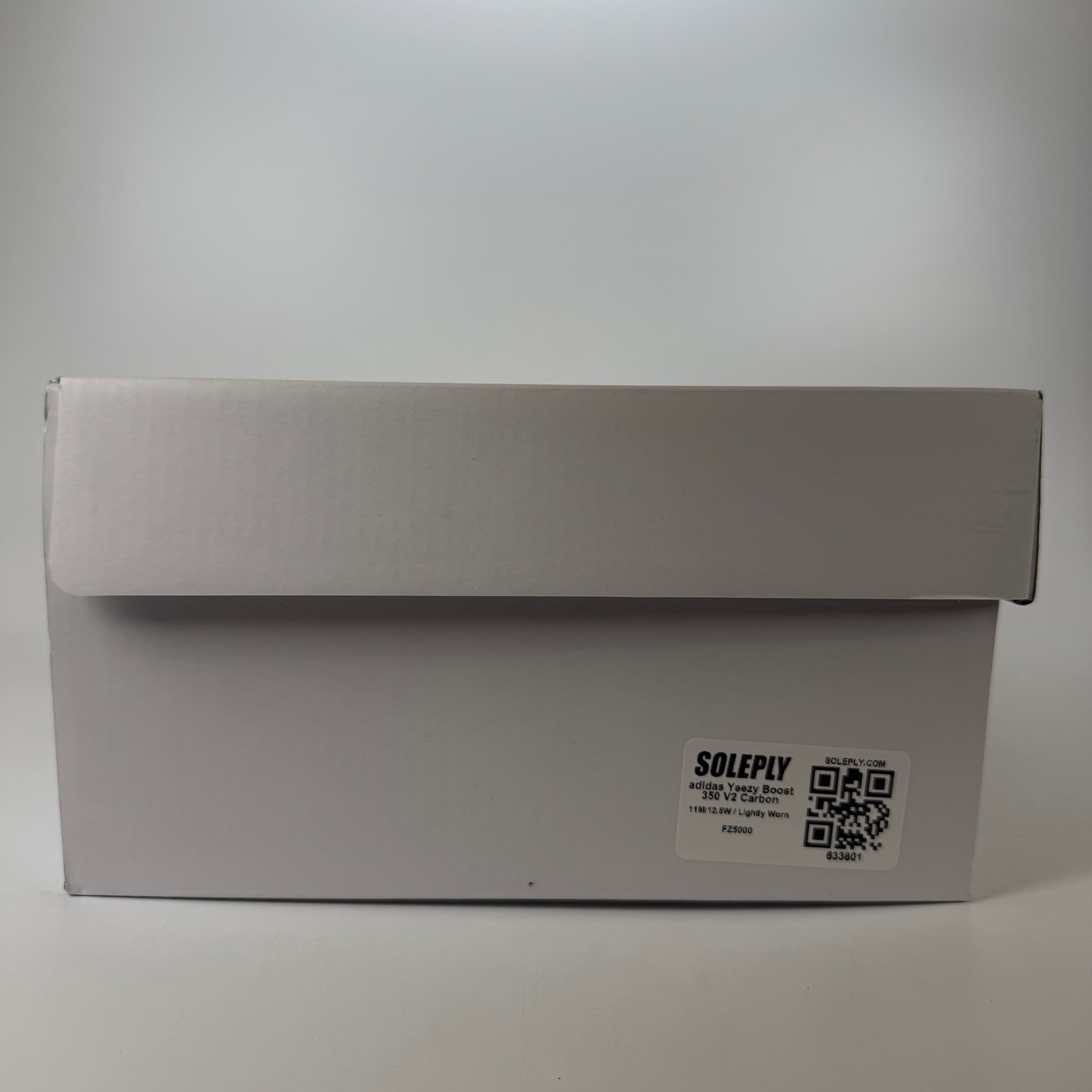 633801 adidas Yeezy Boost 350 V2 Carbon