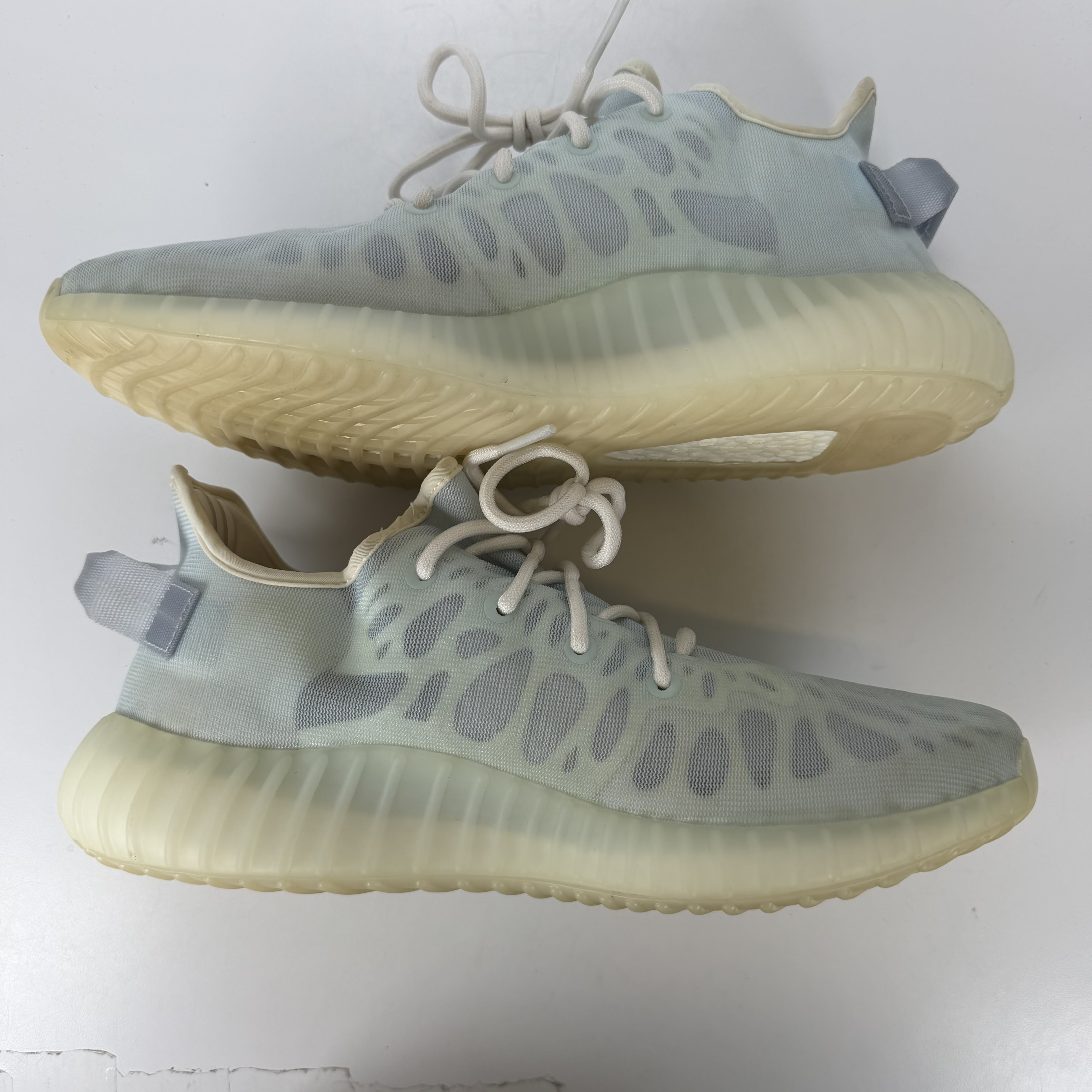 635544 adidas Yeezy Boost 350 V2 Mono Ice