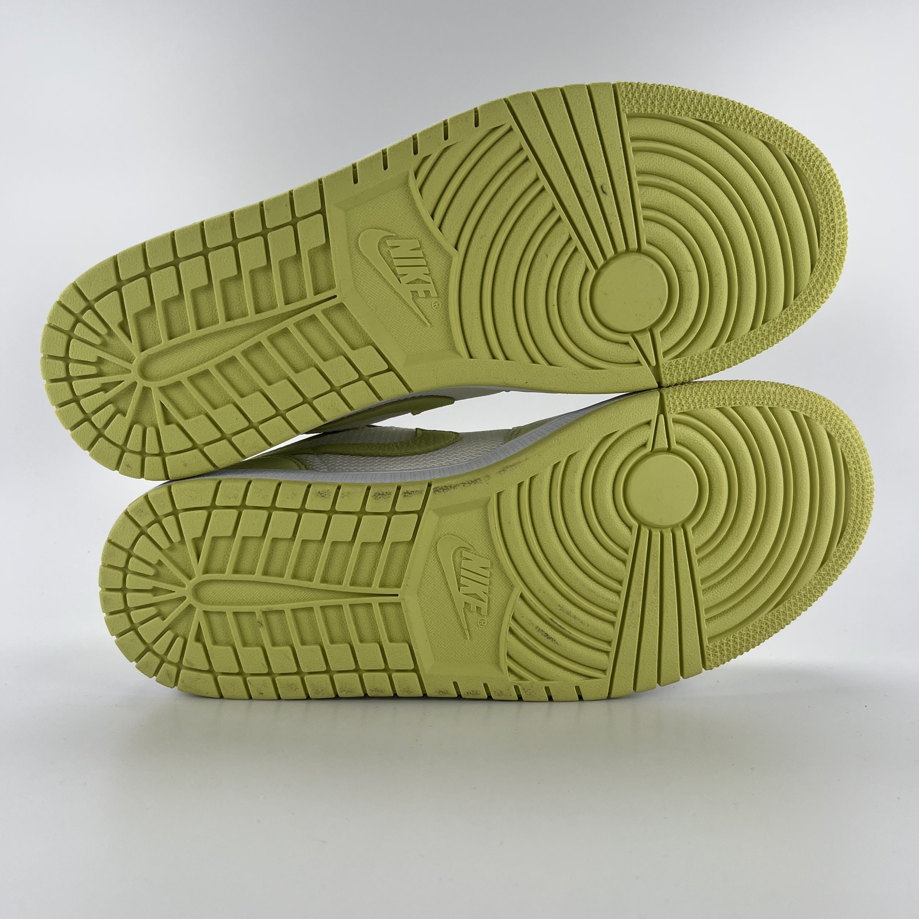 281203 Wmns Air Jordan 1 Low 'Limelight'