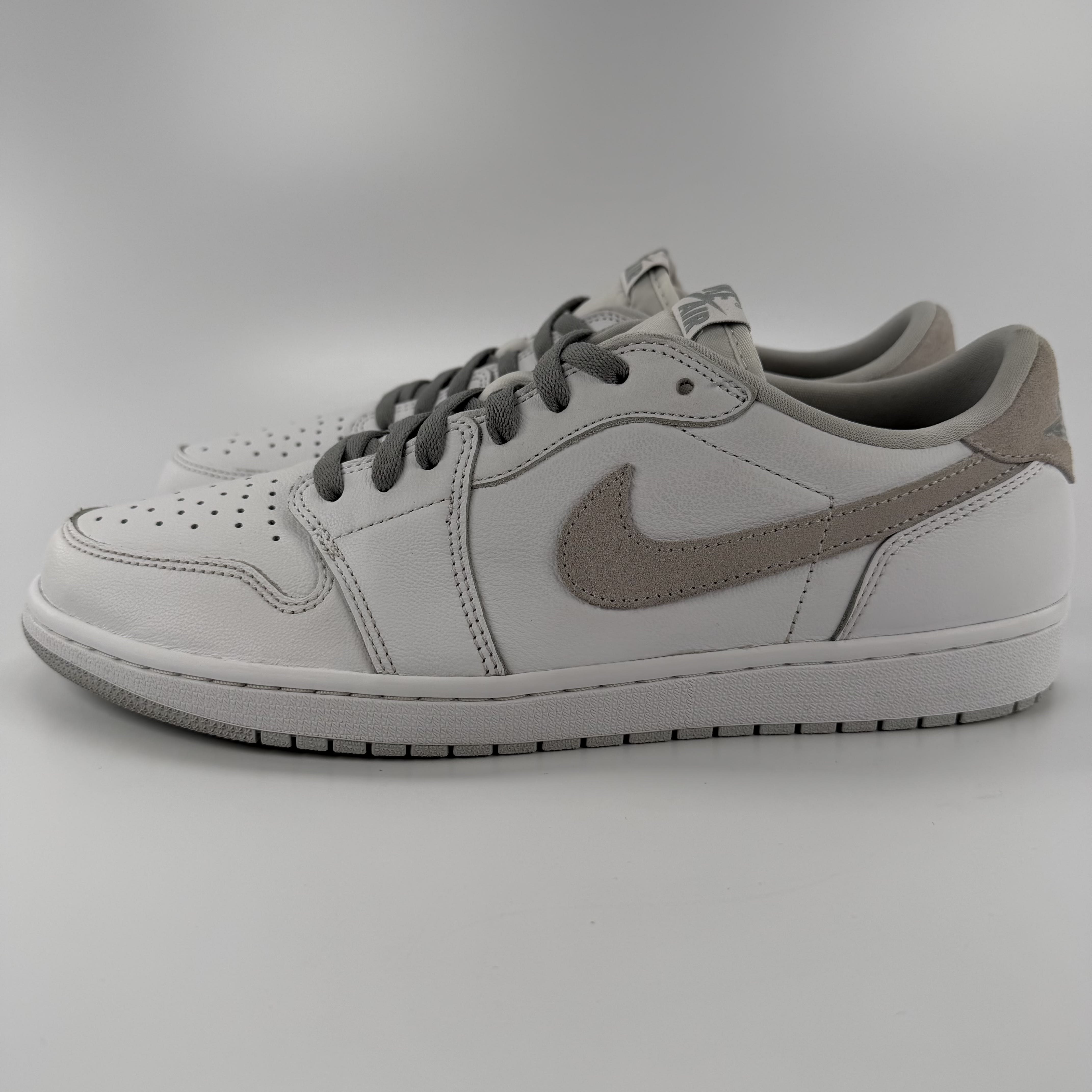 698448 Jordan 1 Low OG Neutral Grey (2021/2024)