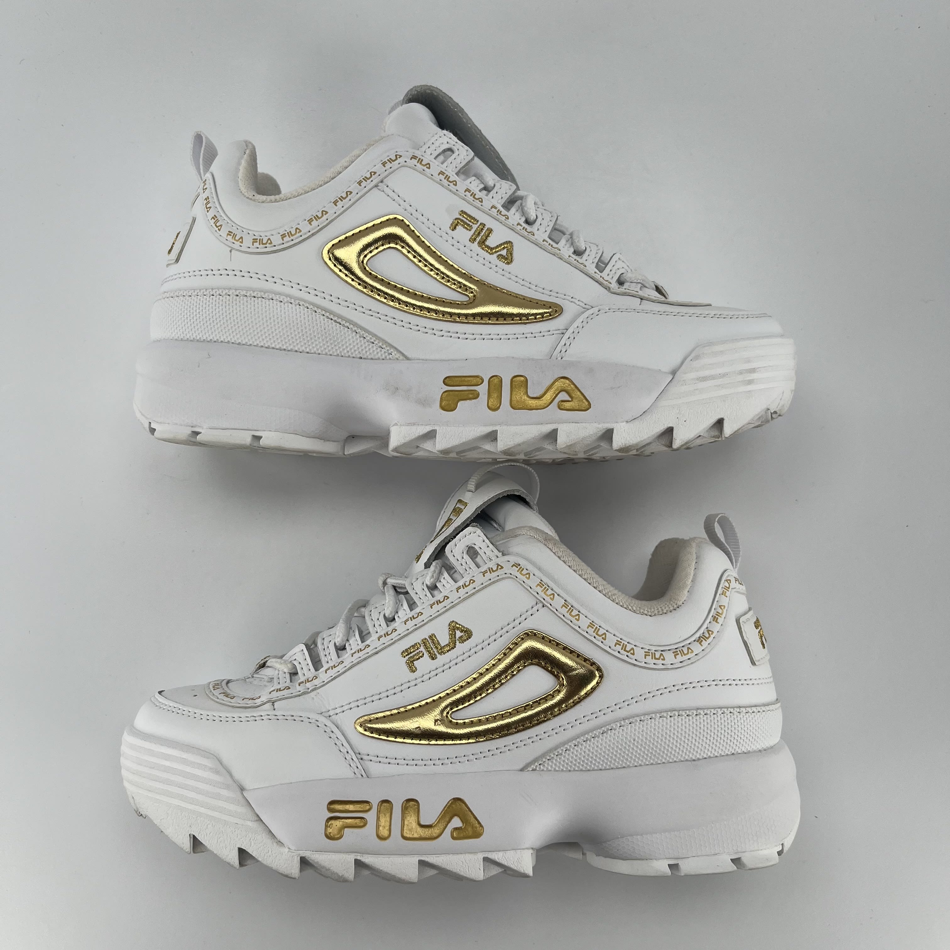 644706 Wmns Fila Disruptor II White Chunky Sole Logo