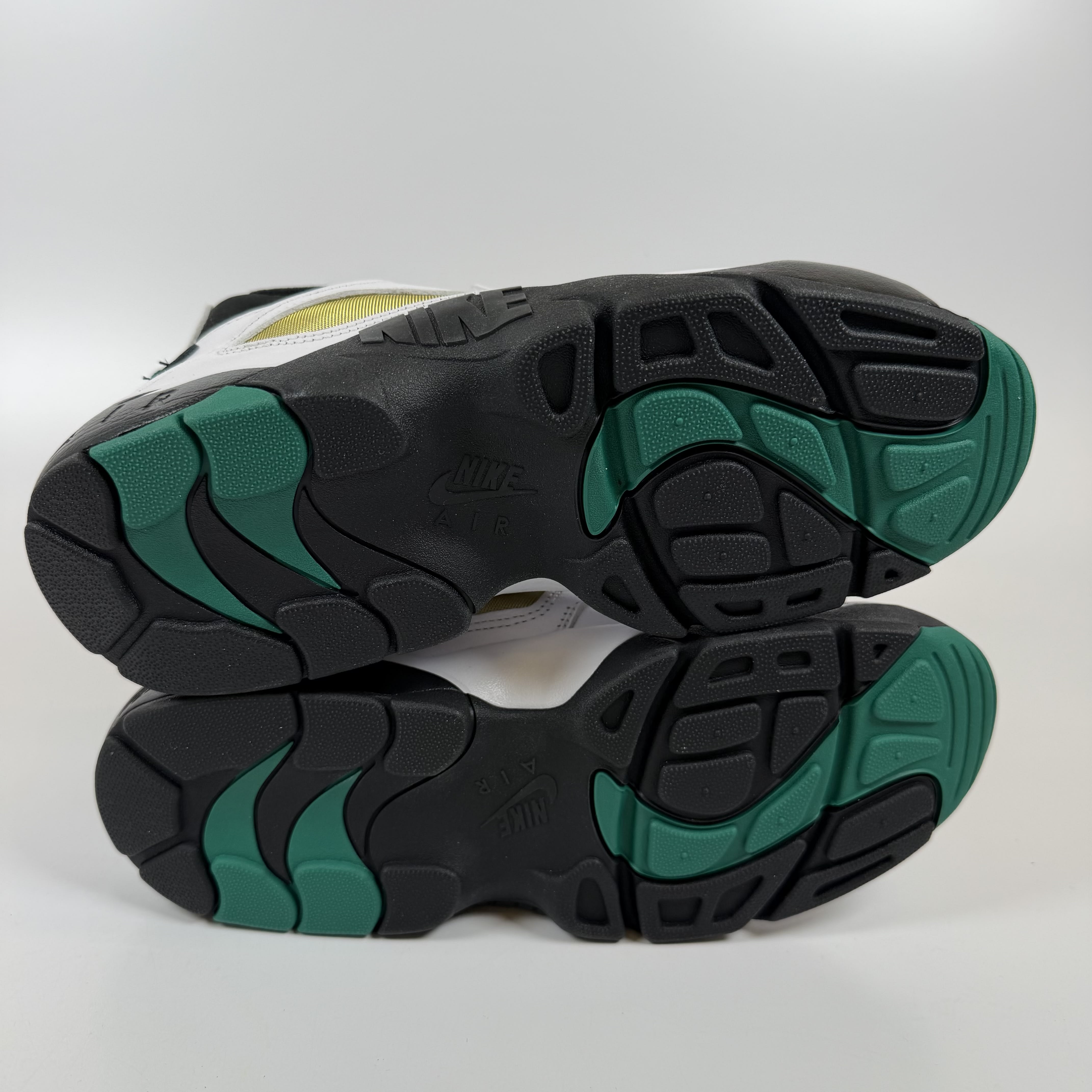SP10152 Nike Air Diamond Turf Emerald
