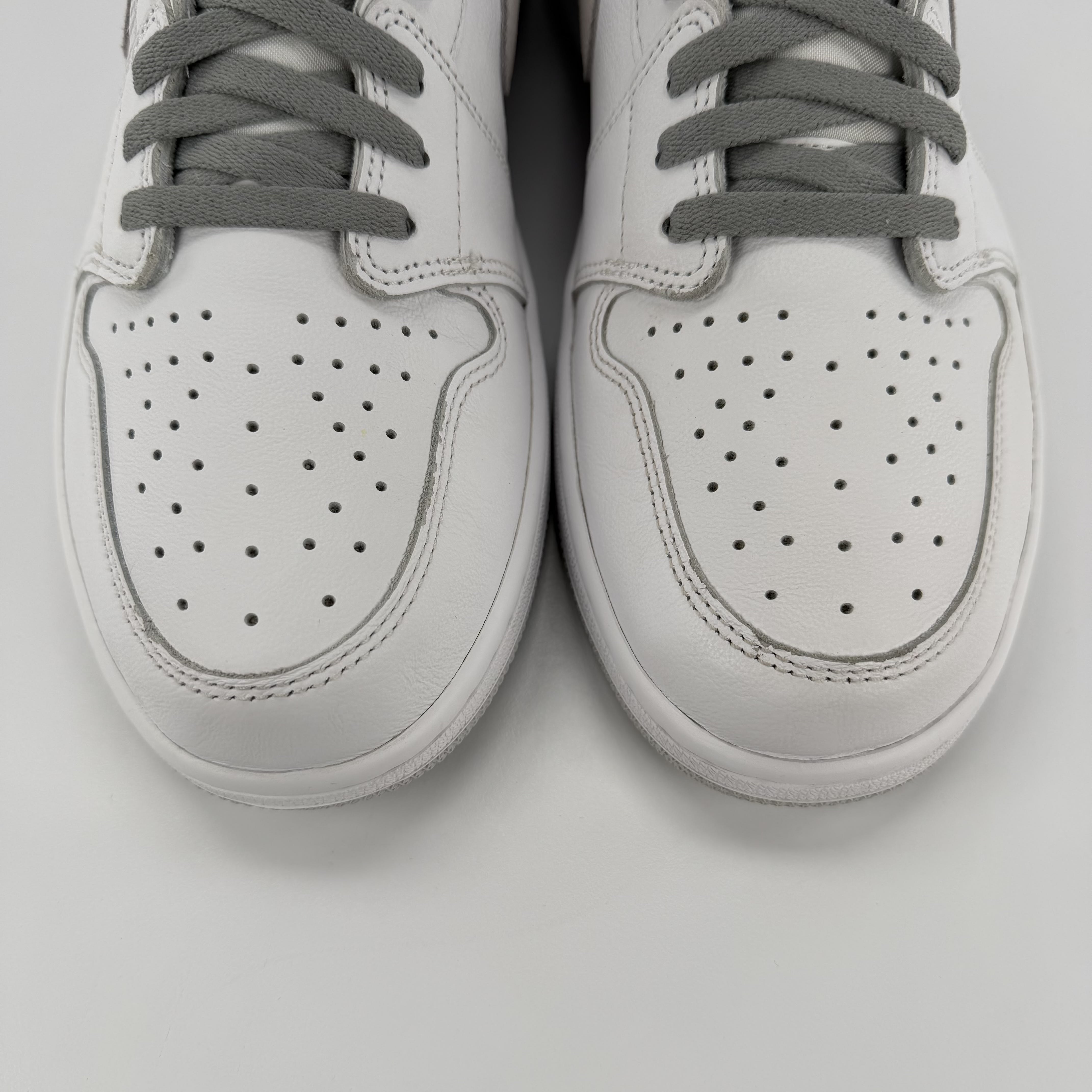 698448 Jordan 1 Low OG Neutral Grey (2021/2024)