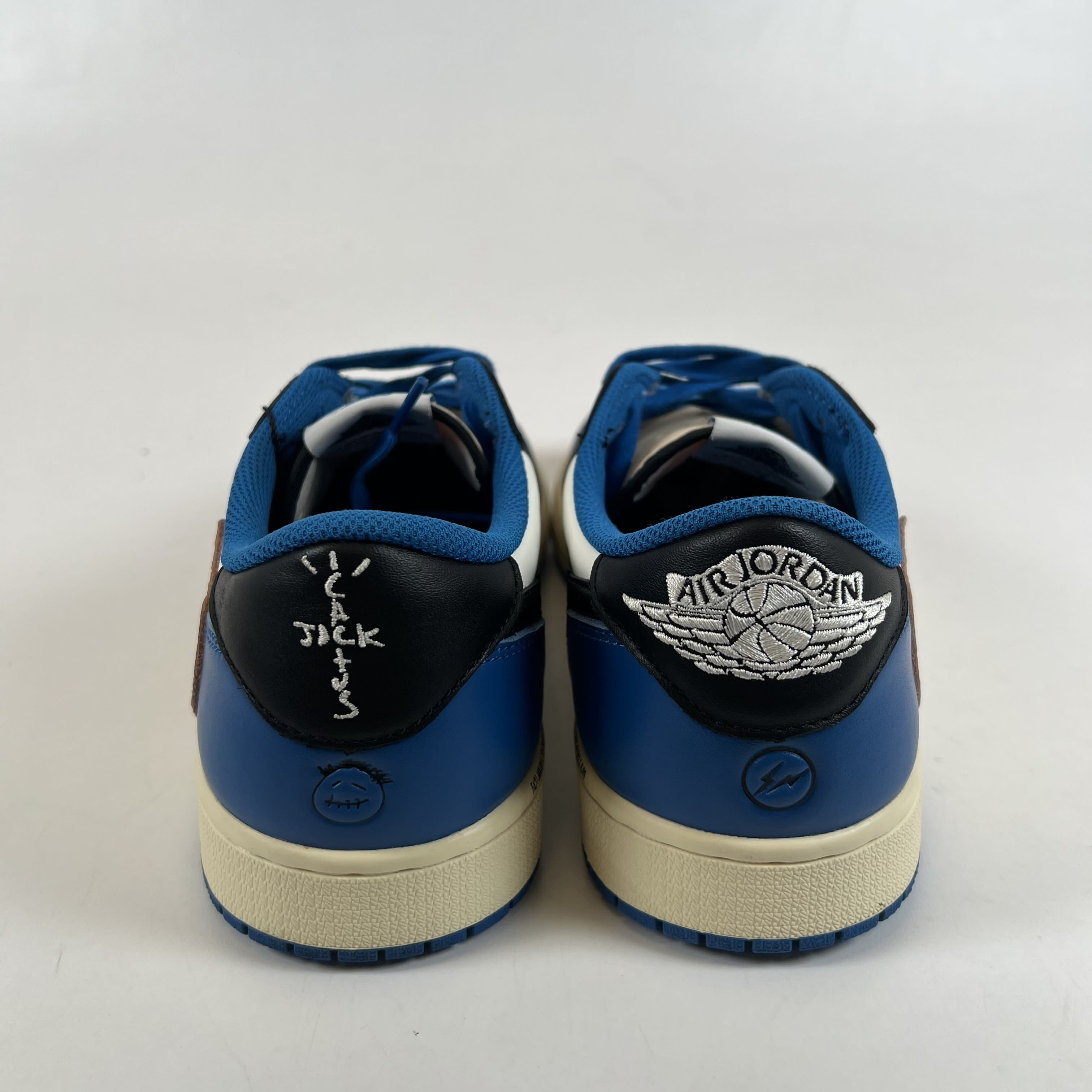 SP11365 Jordan 1 Retro Low OG SP Fragment x Travis Scott