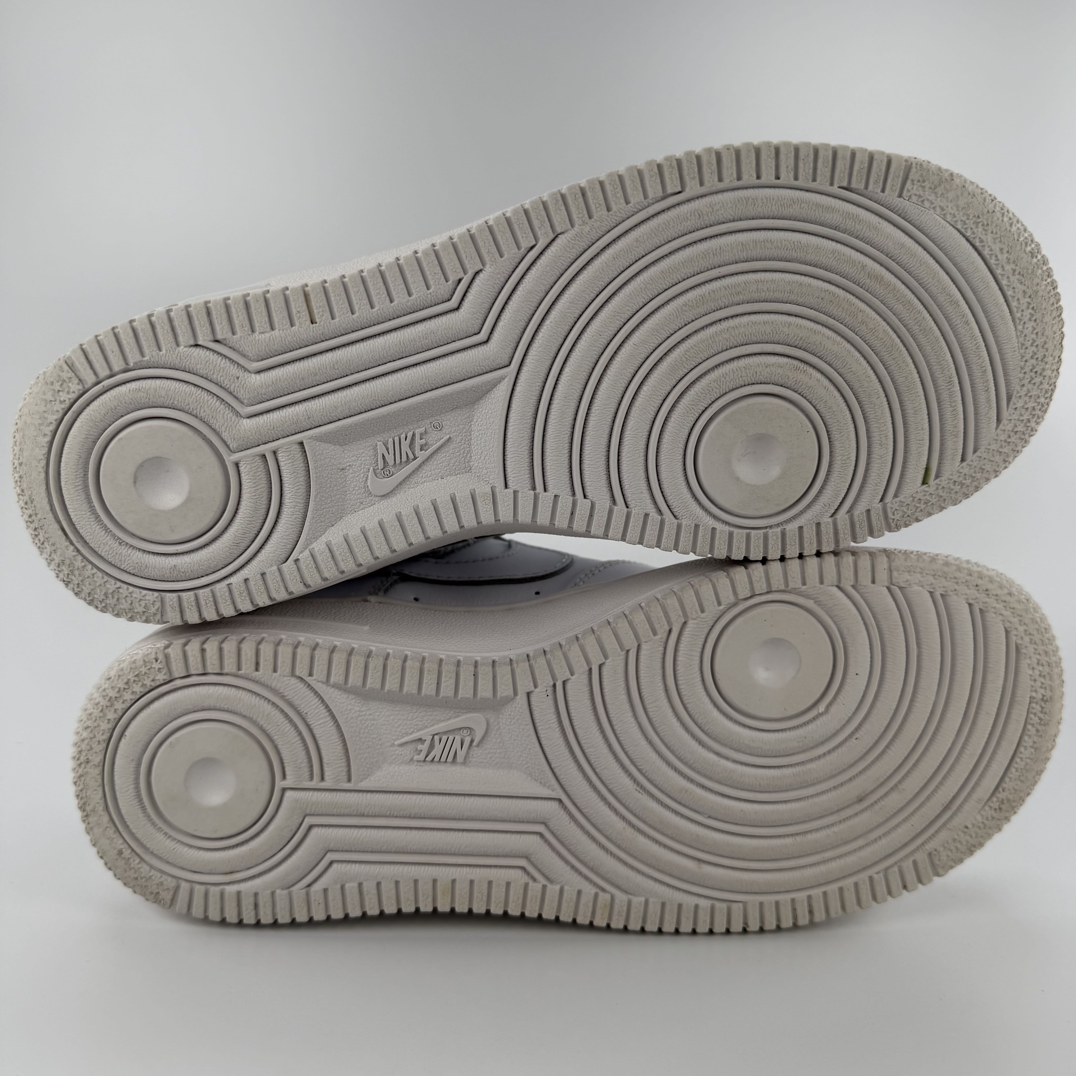 644685 Custom Nike Air Force 1 Low LE Triple White (GS) 'Butterfly'