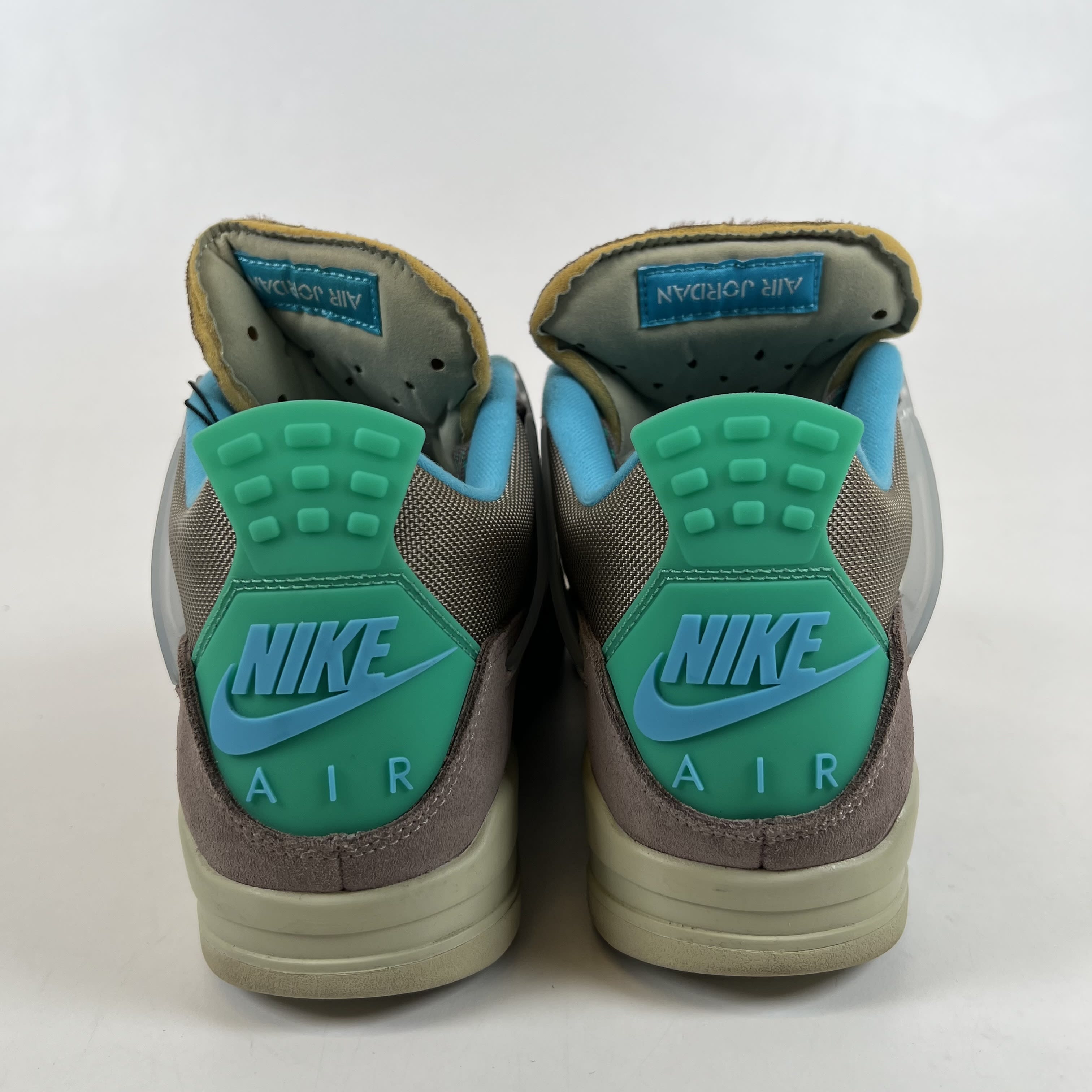 SP13160 Union LA x Air Jordan 4 Retro 'Taupe Haze'