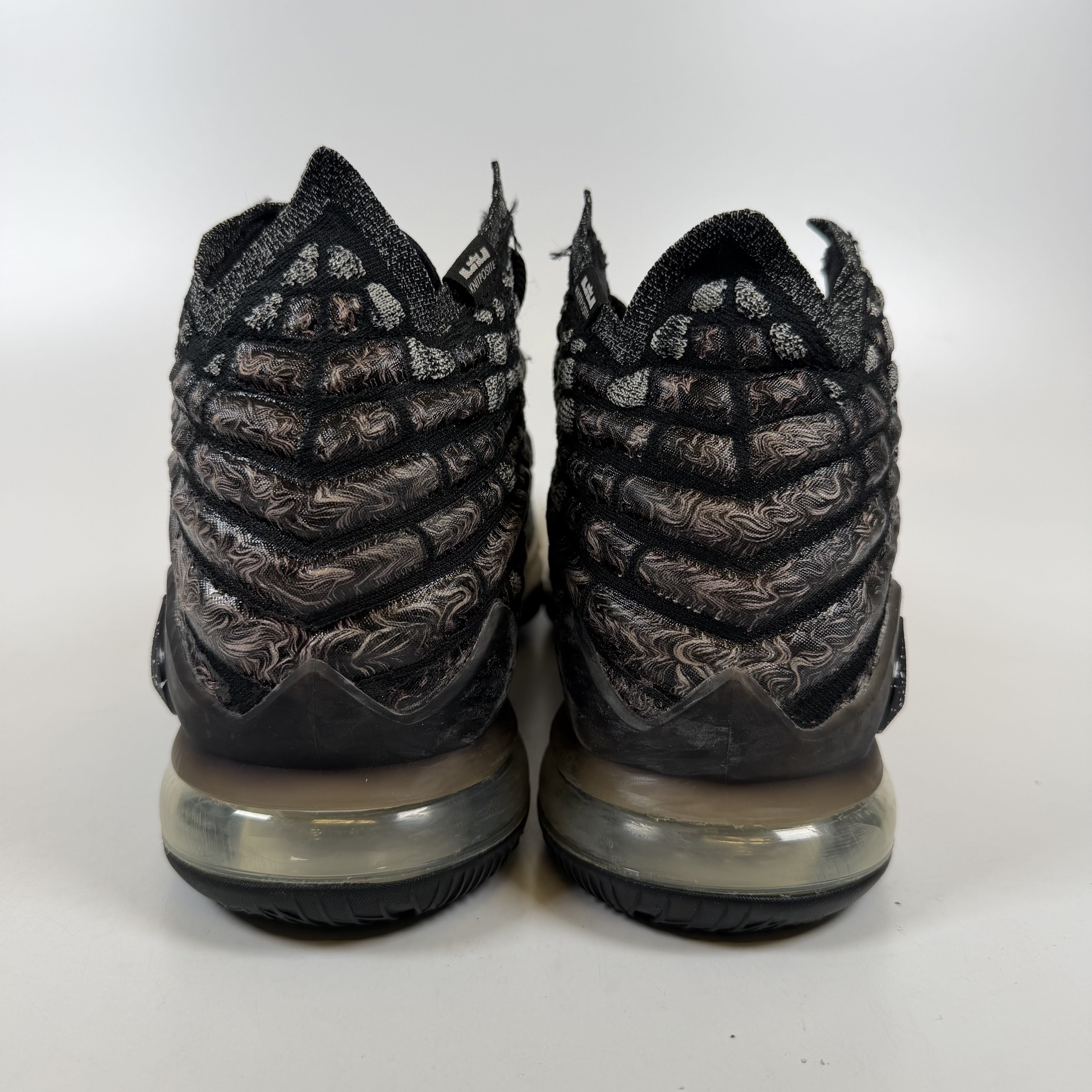 SP12805 Nike LeBron 17 Black White