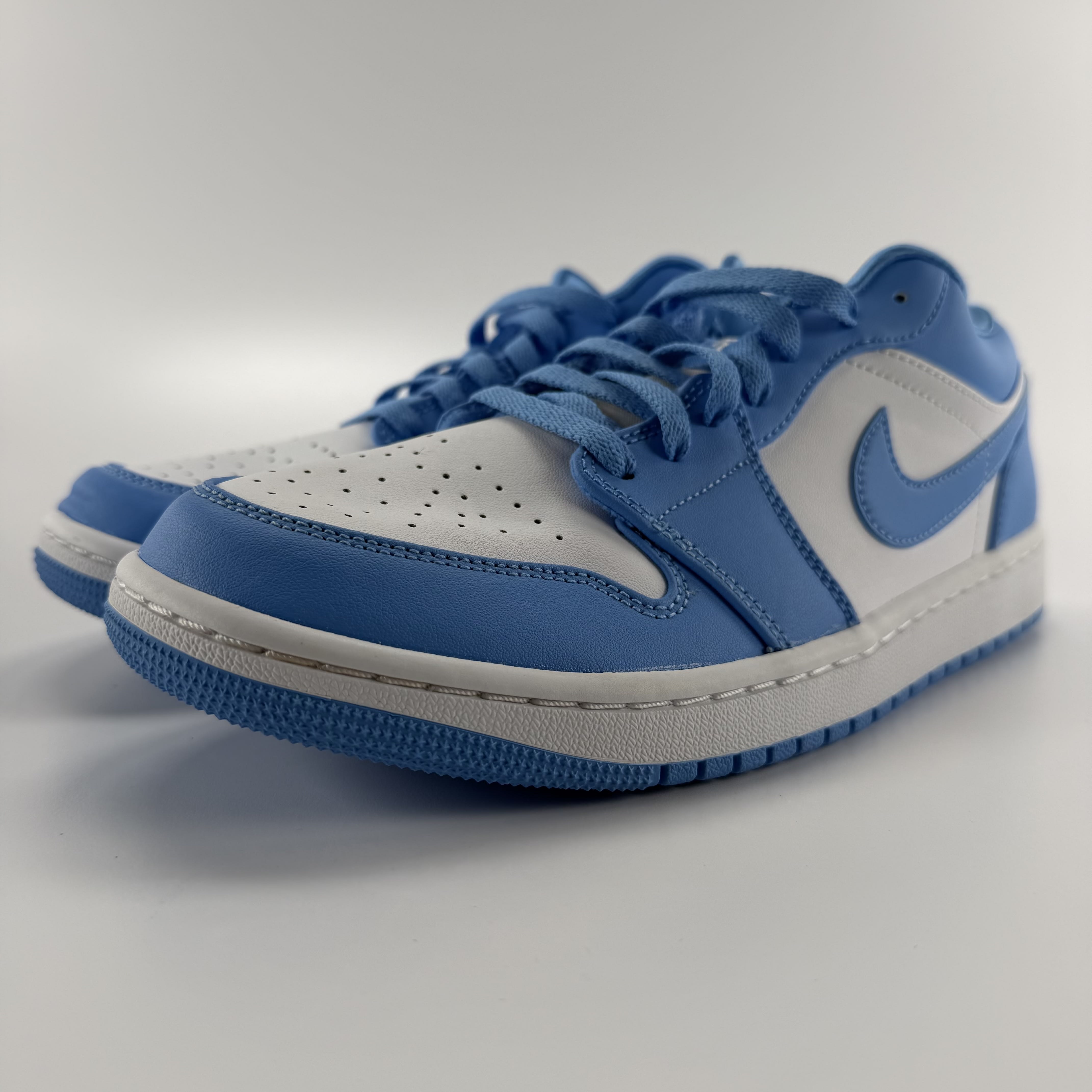 272340 Jordan 1 Low UNC (Women's)