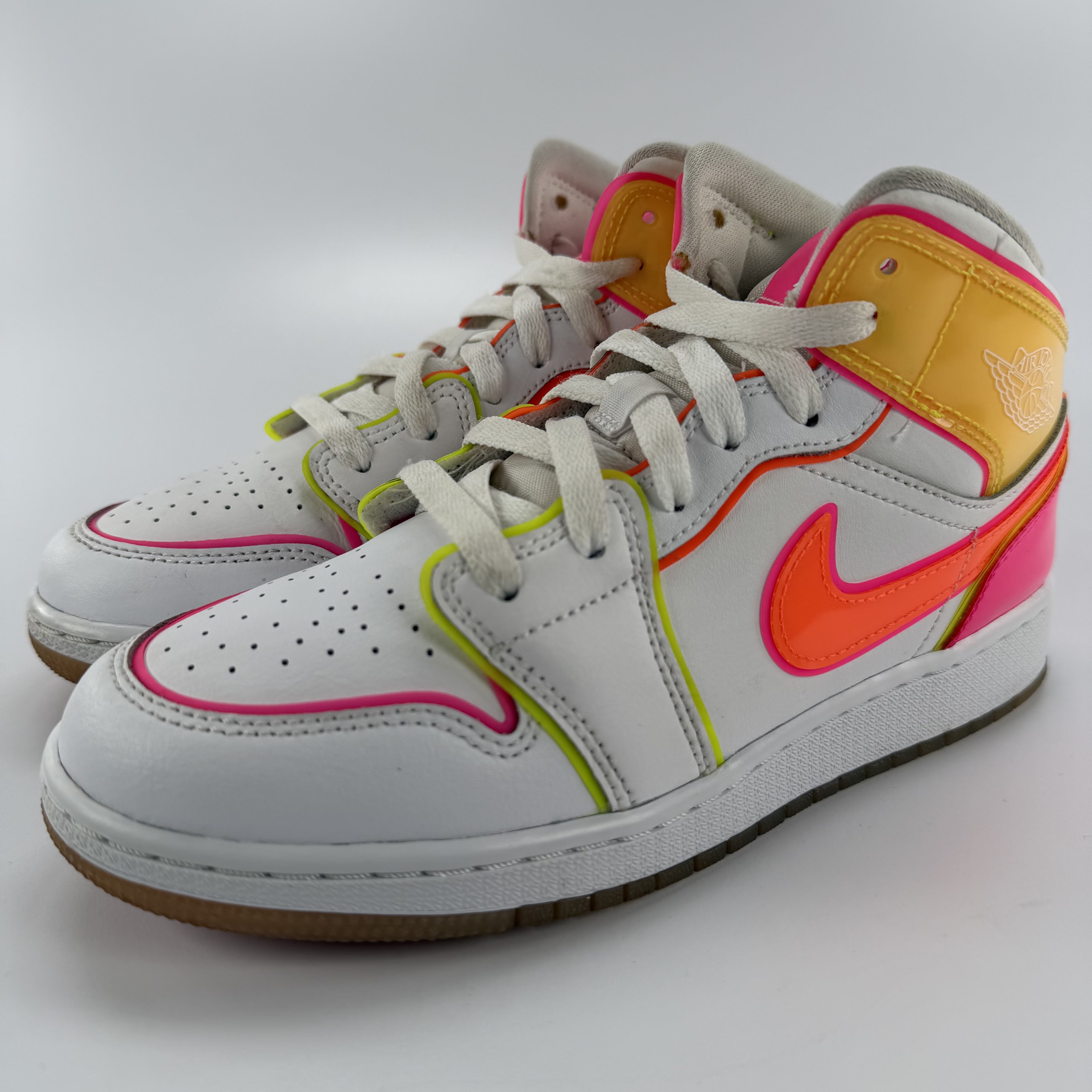 442449 Air Jordan 1 Mid SE GS 'Edge Glow'