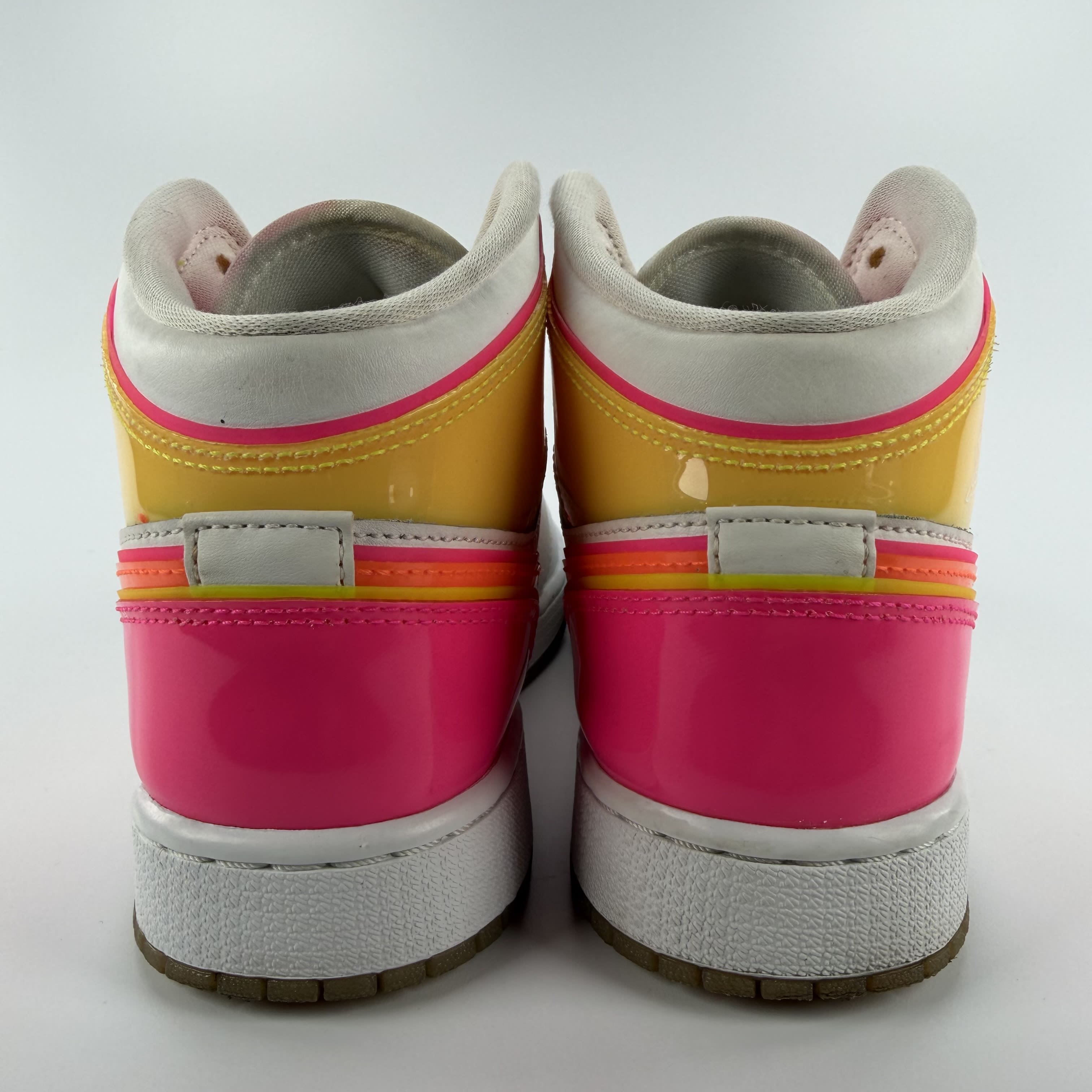 442449 Air Jordan 1 Mid SE GS 'Edge Glow'