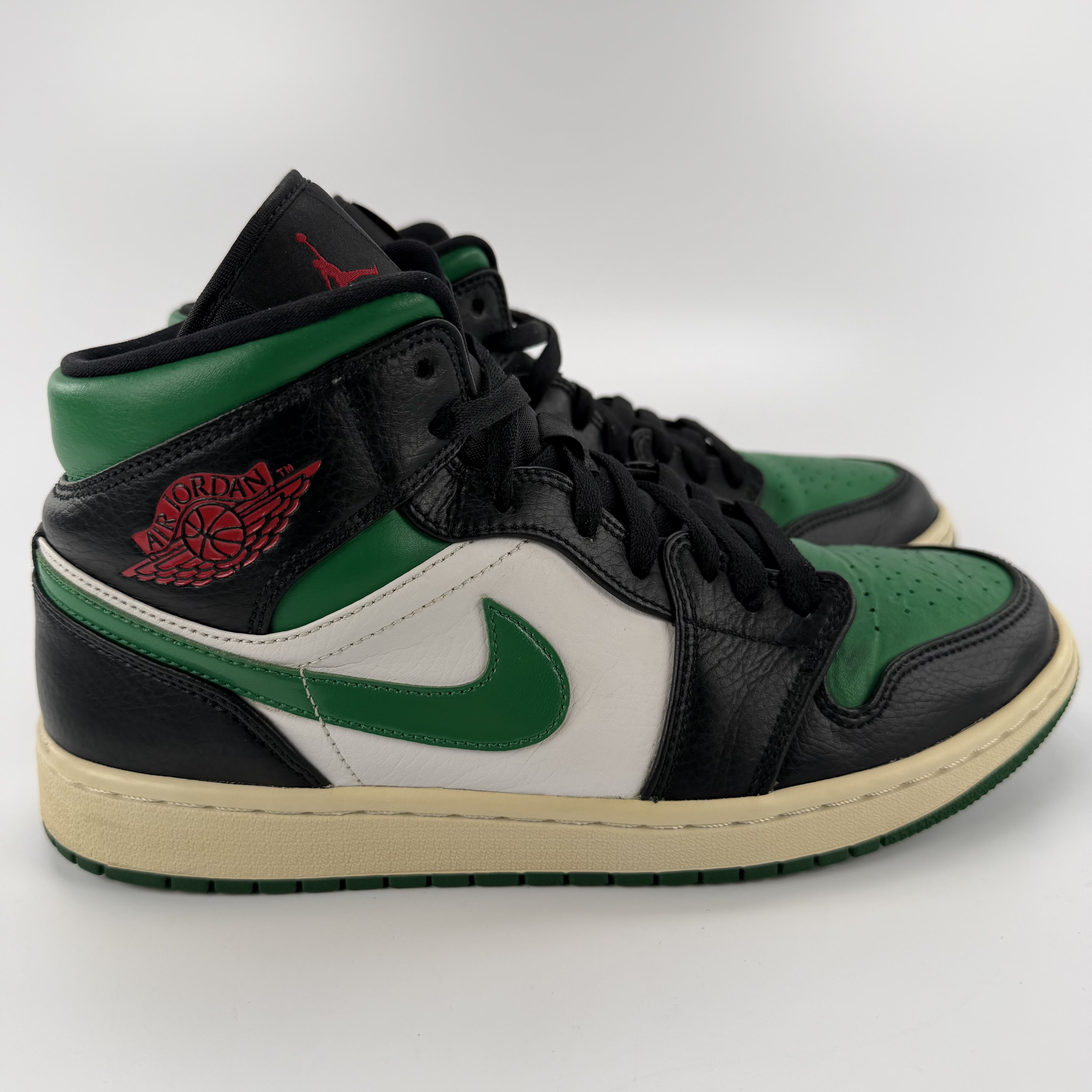 635942 Jordan 1 Mid Green Toe