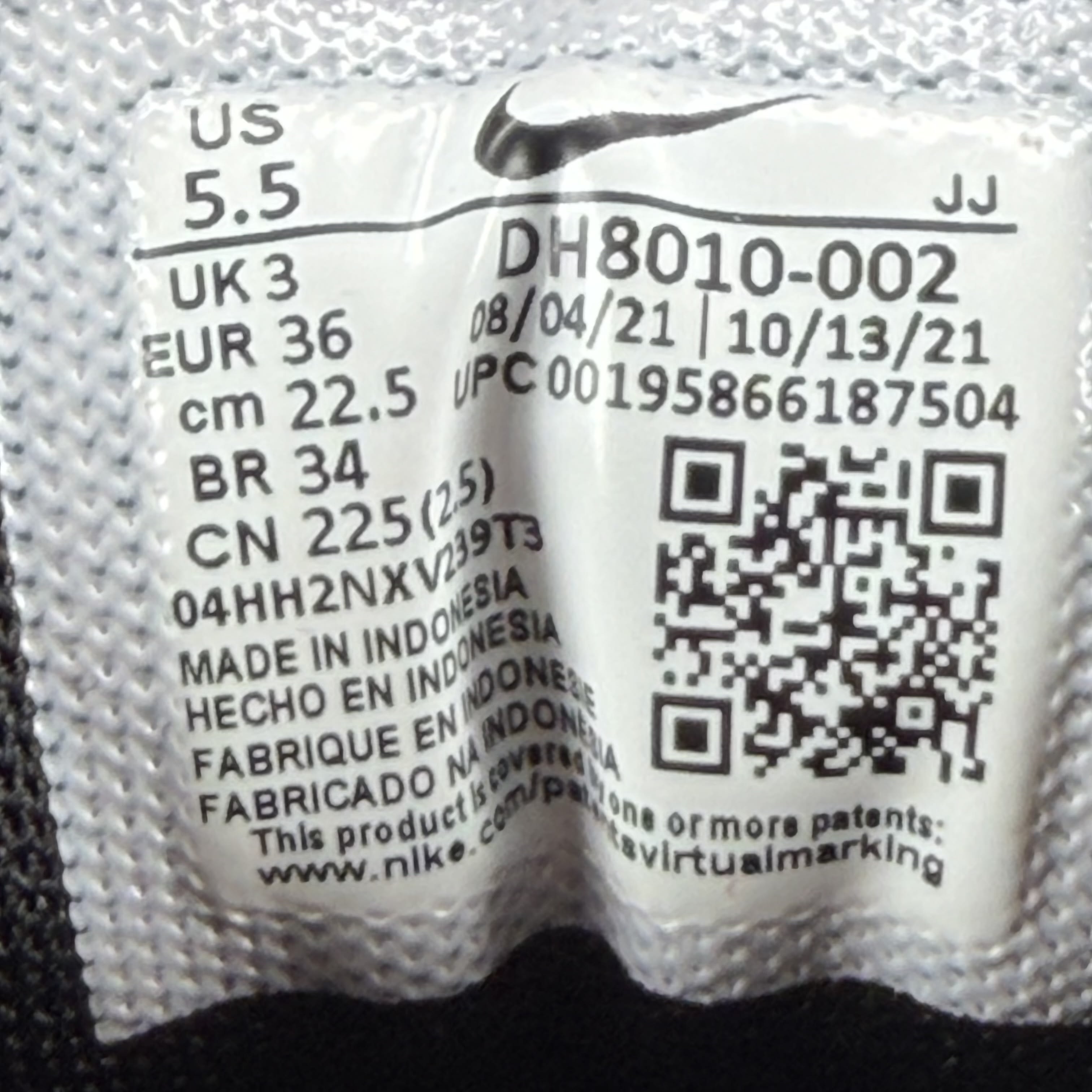 458935 Nike Air Max 90 Black White (Women's)