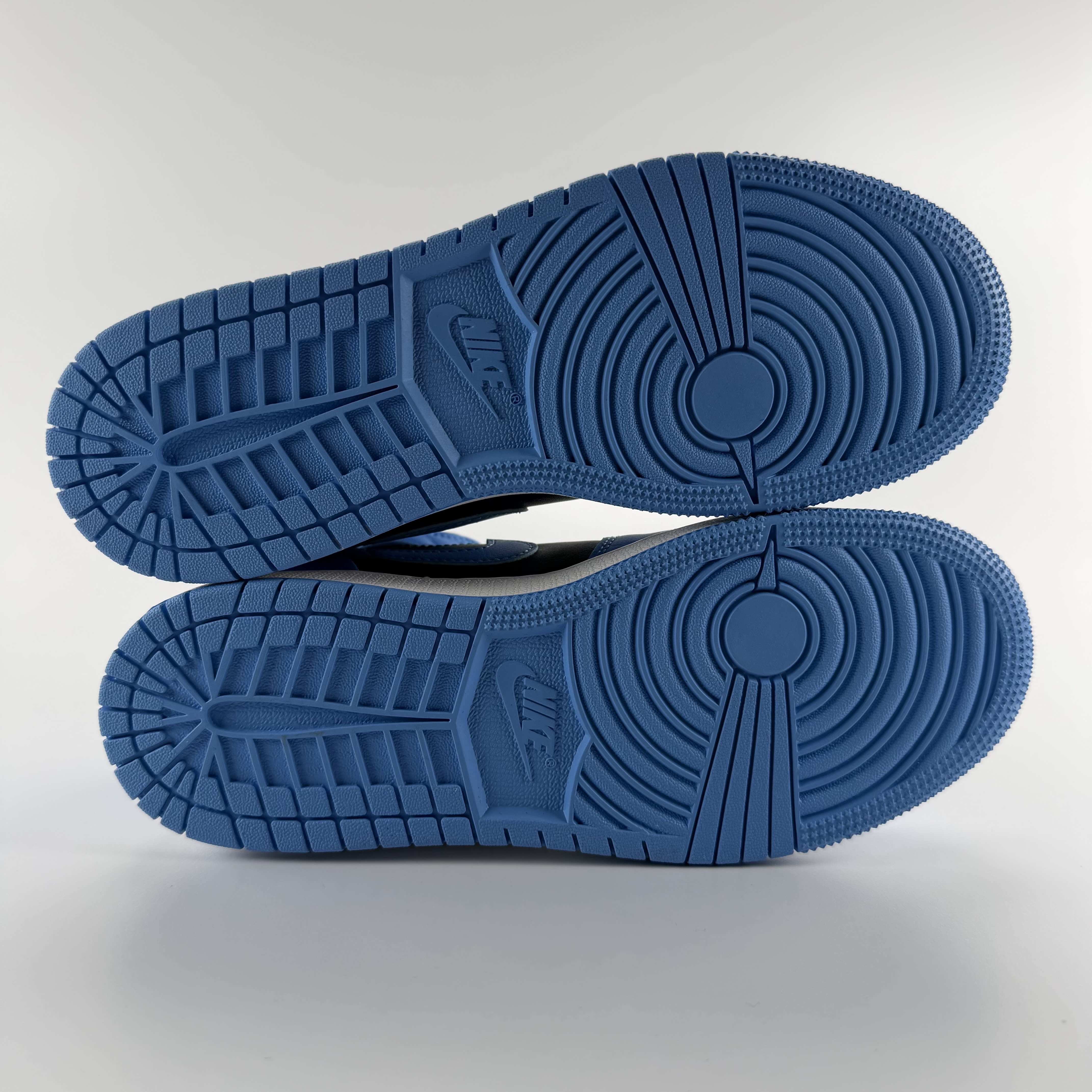 340706 Jordan 1 Mid University Blue Black (GS)