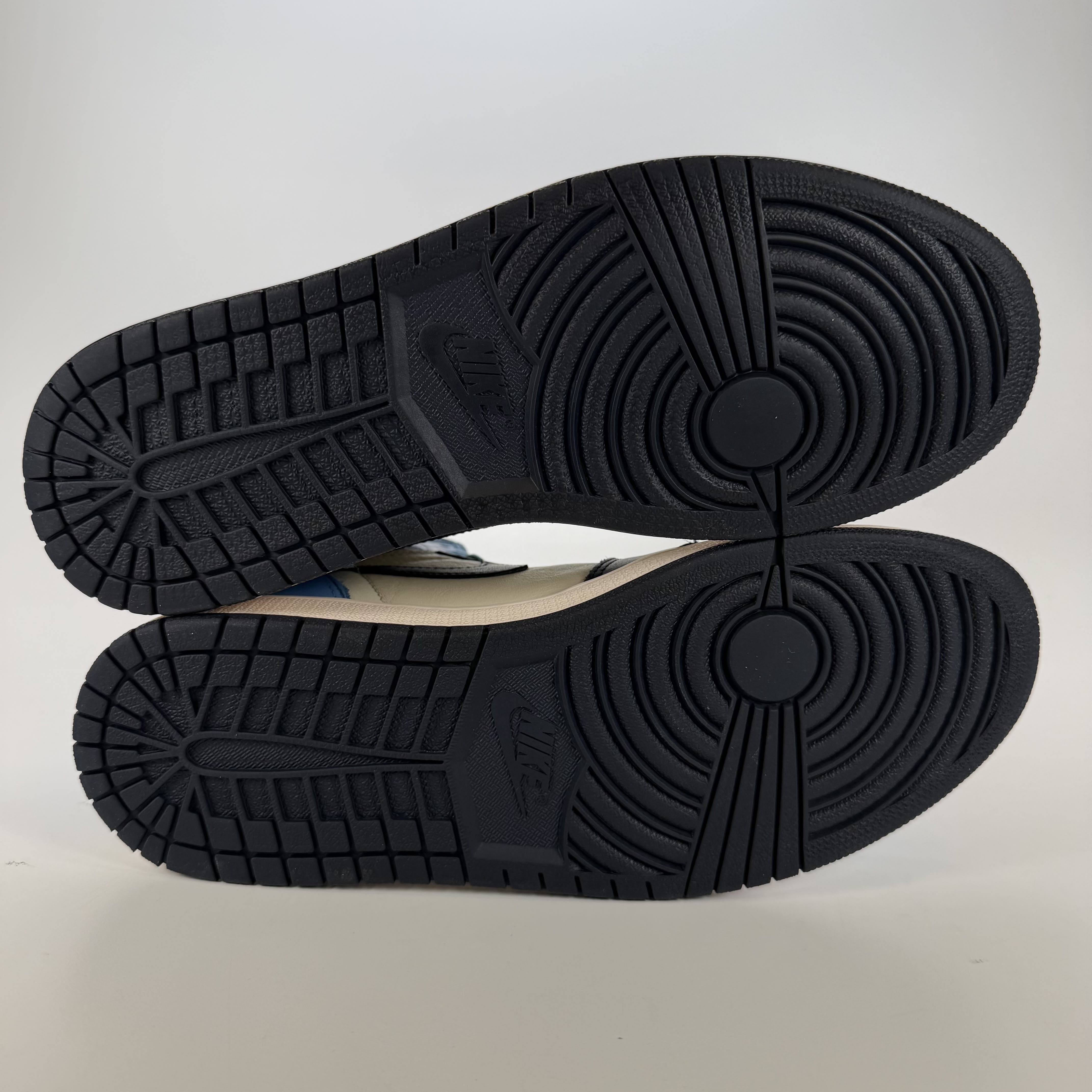 589019 Jordan 1 Retro High Obsidian