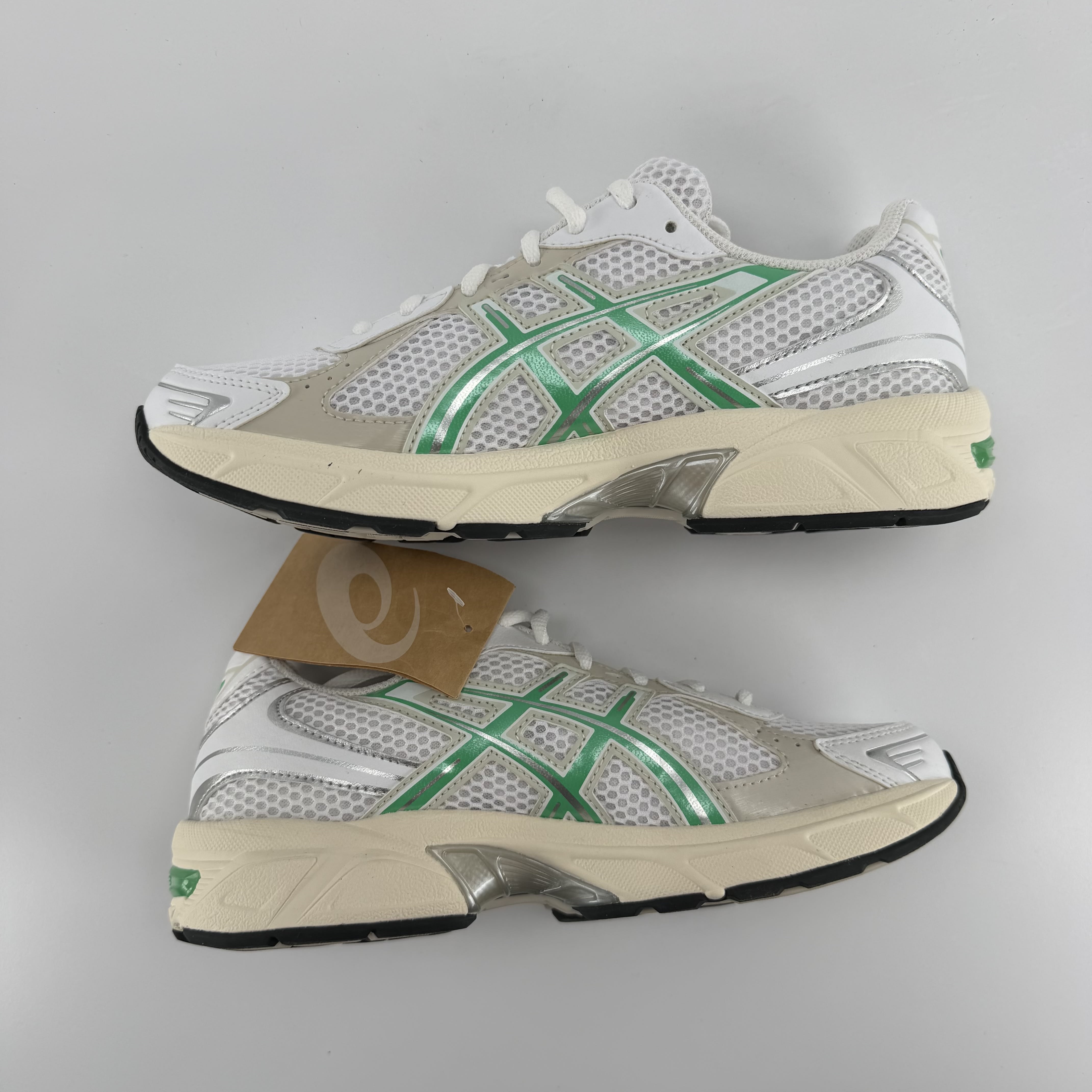 SP1517 ASICS Gel-1130 White Malachite Green Off White Midsole (Women's)