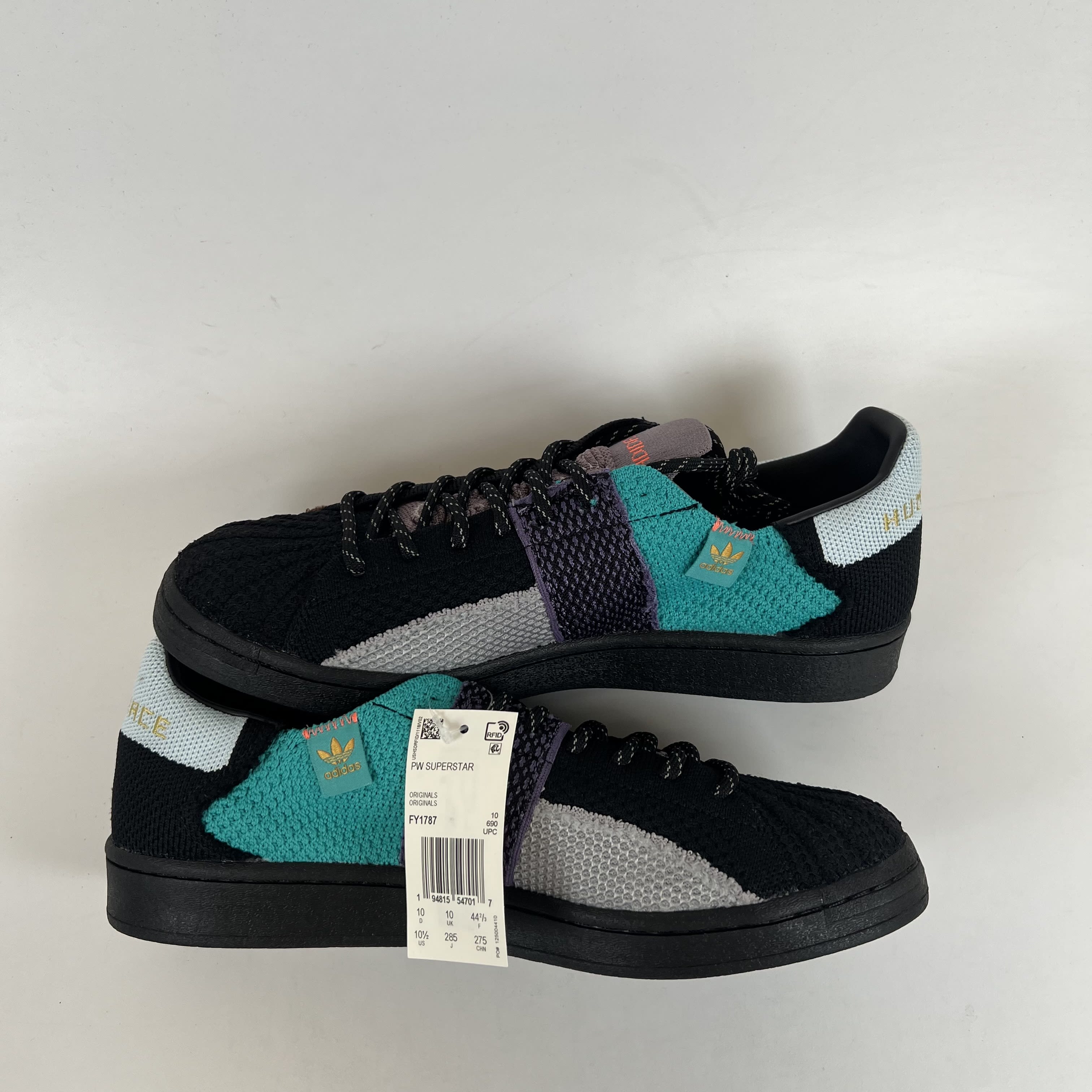 SP13599 adidas Superstar Pharrell Human Race Black