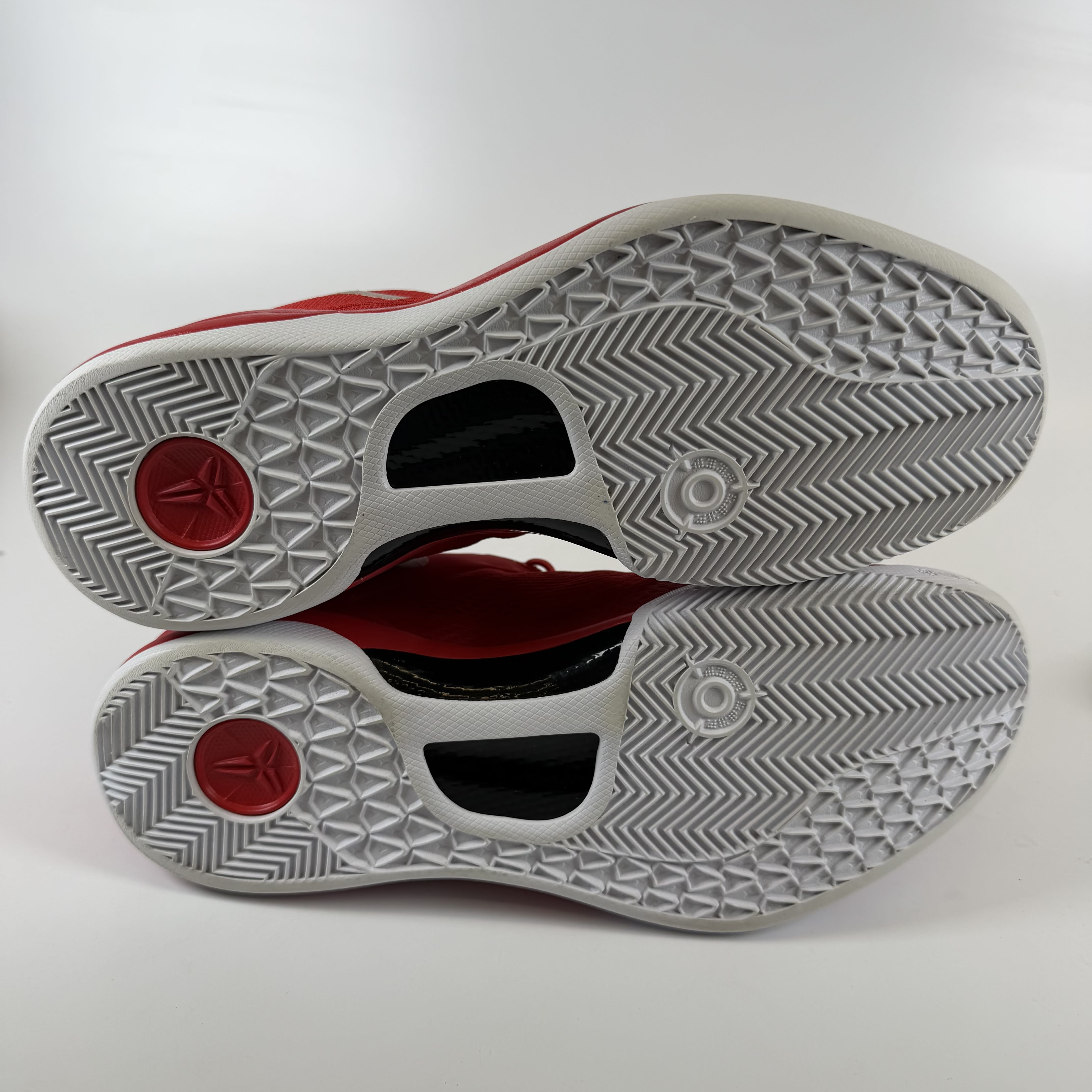569972 Nike Kobe 8 Protro University Red