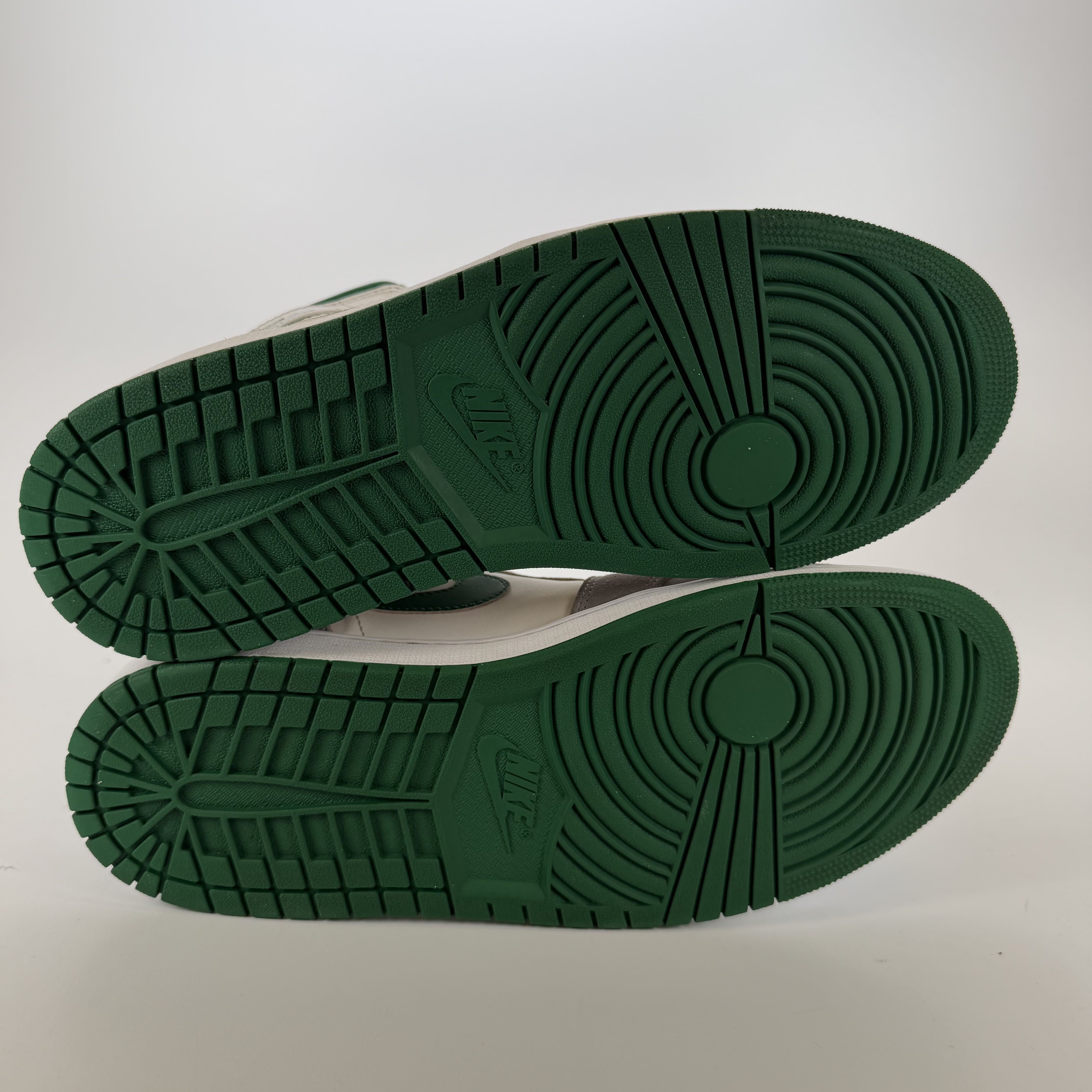SP3647 Jordan 1 Mid SE Grey Green