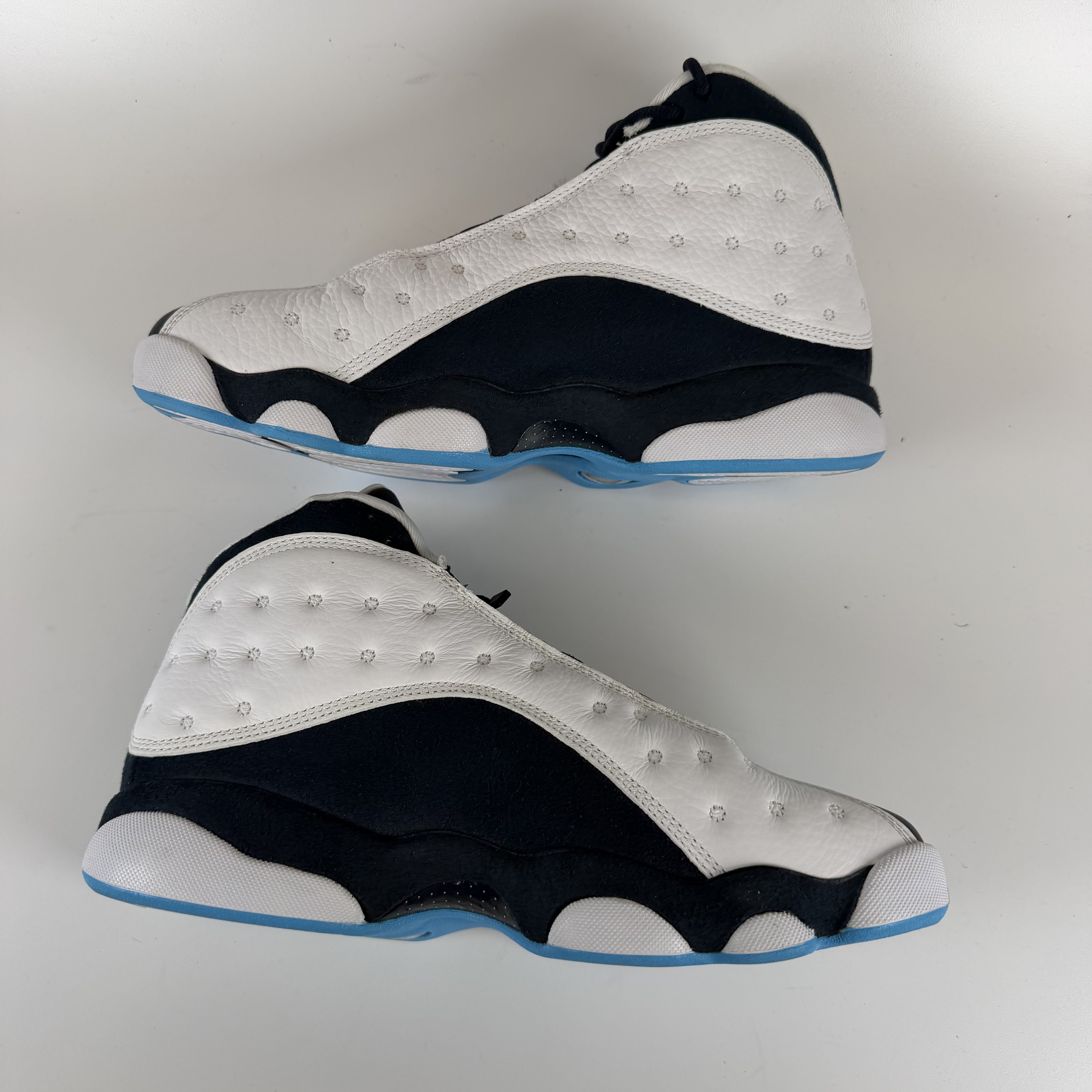 823520 Jordan 13 Retro Obsidian Powder Blue White