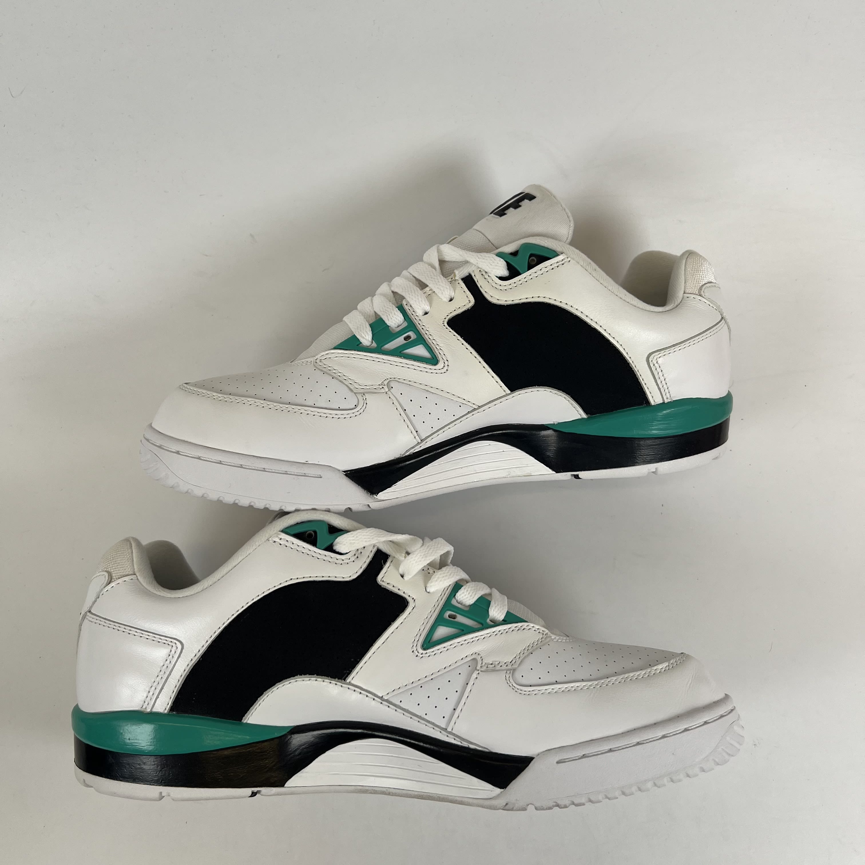 SP7892 Nike Air Cross Trainer 3 Low White Neptune Green Black