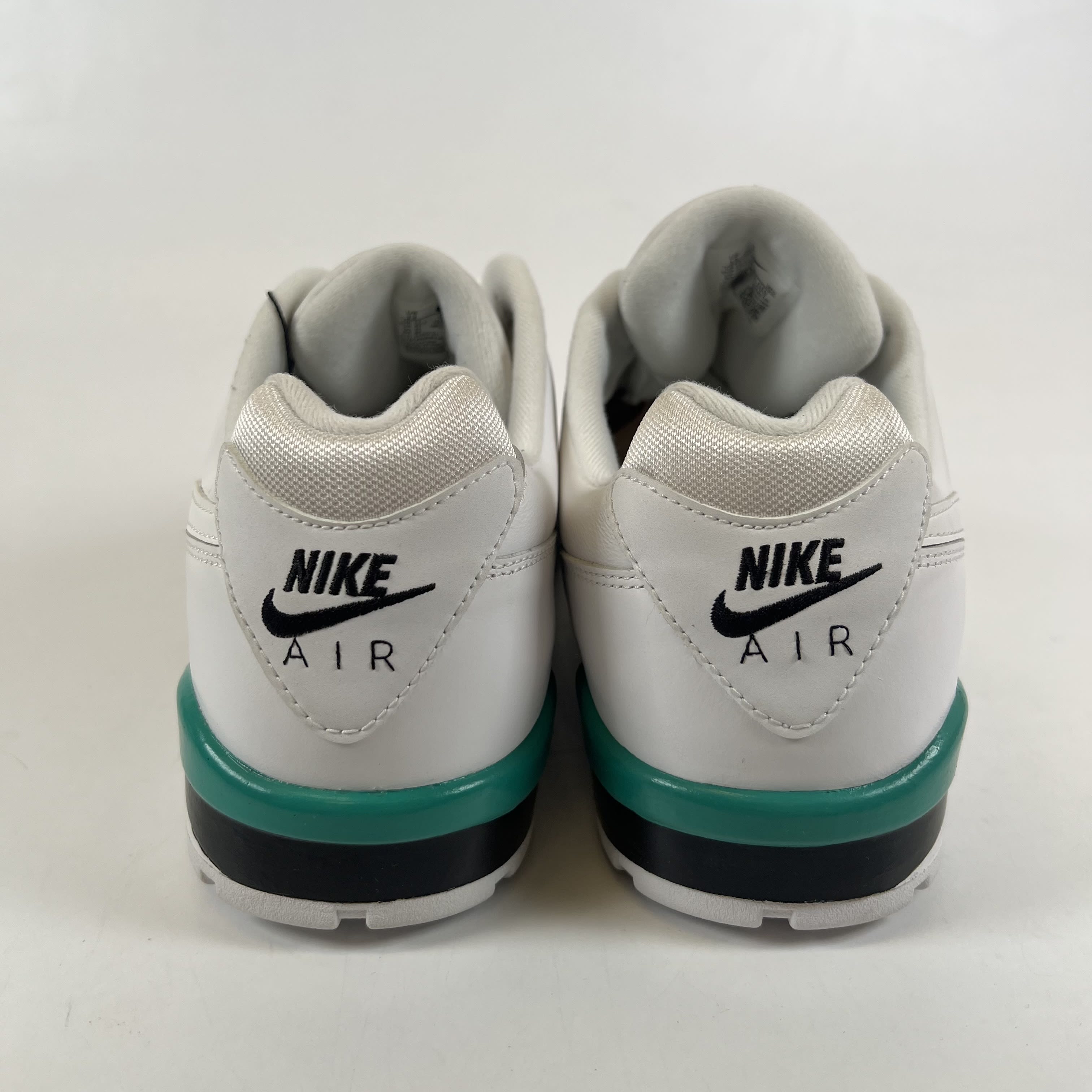 SP7892 Nike Air Cross Trainer 3 Low White Neptune Green Black