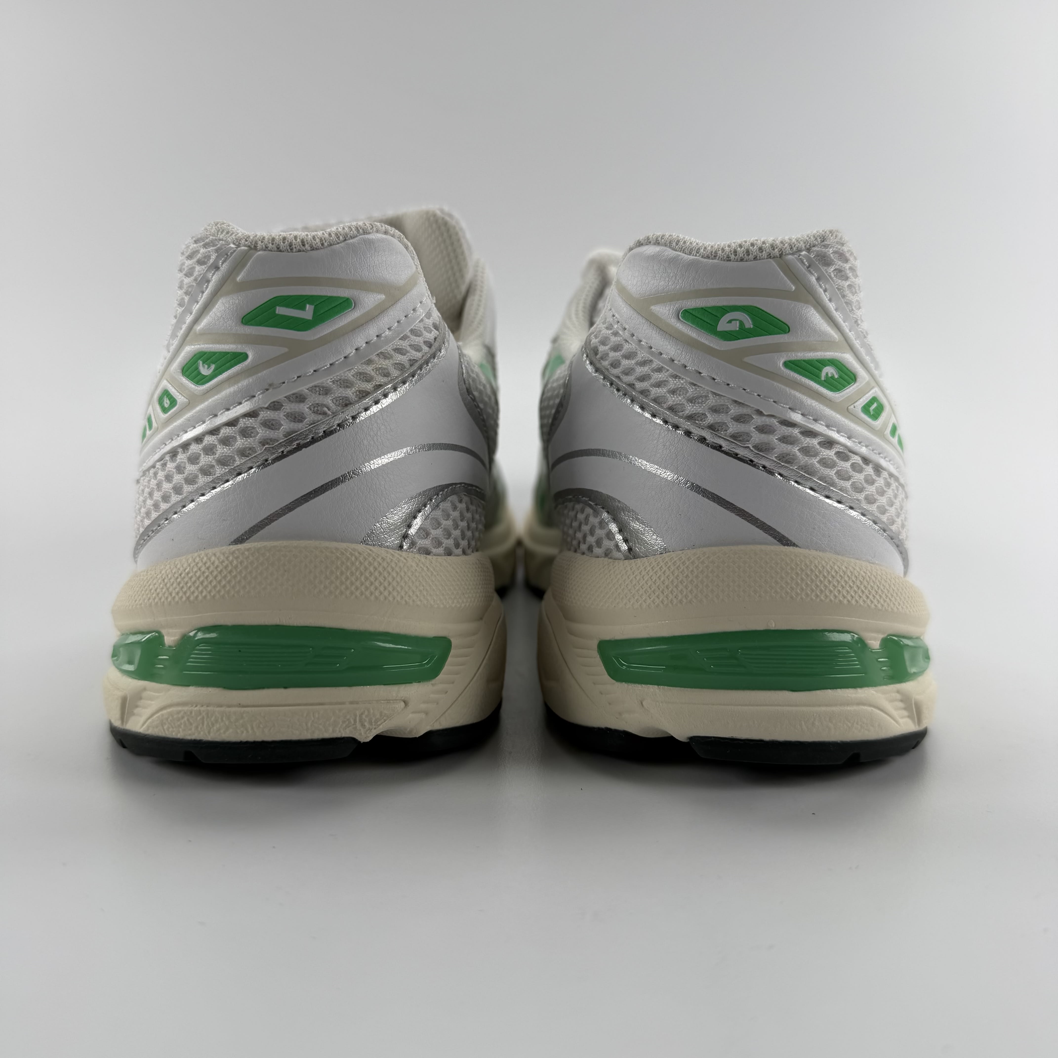 267467 ASICS Gel-1130 White Malachite Green Off White Midsole (Women's)
