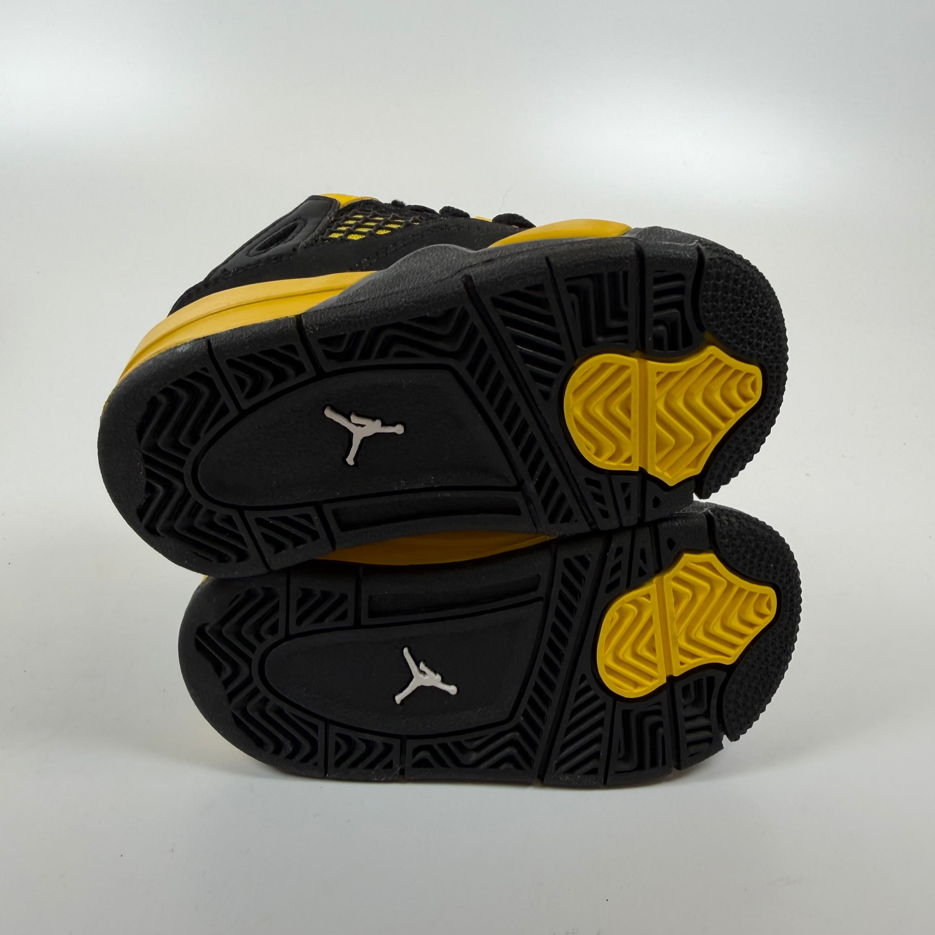 SP10144 Air Jordan 4 Retro TD 'Thunder' 2023
